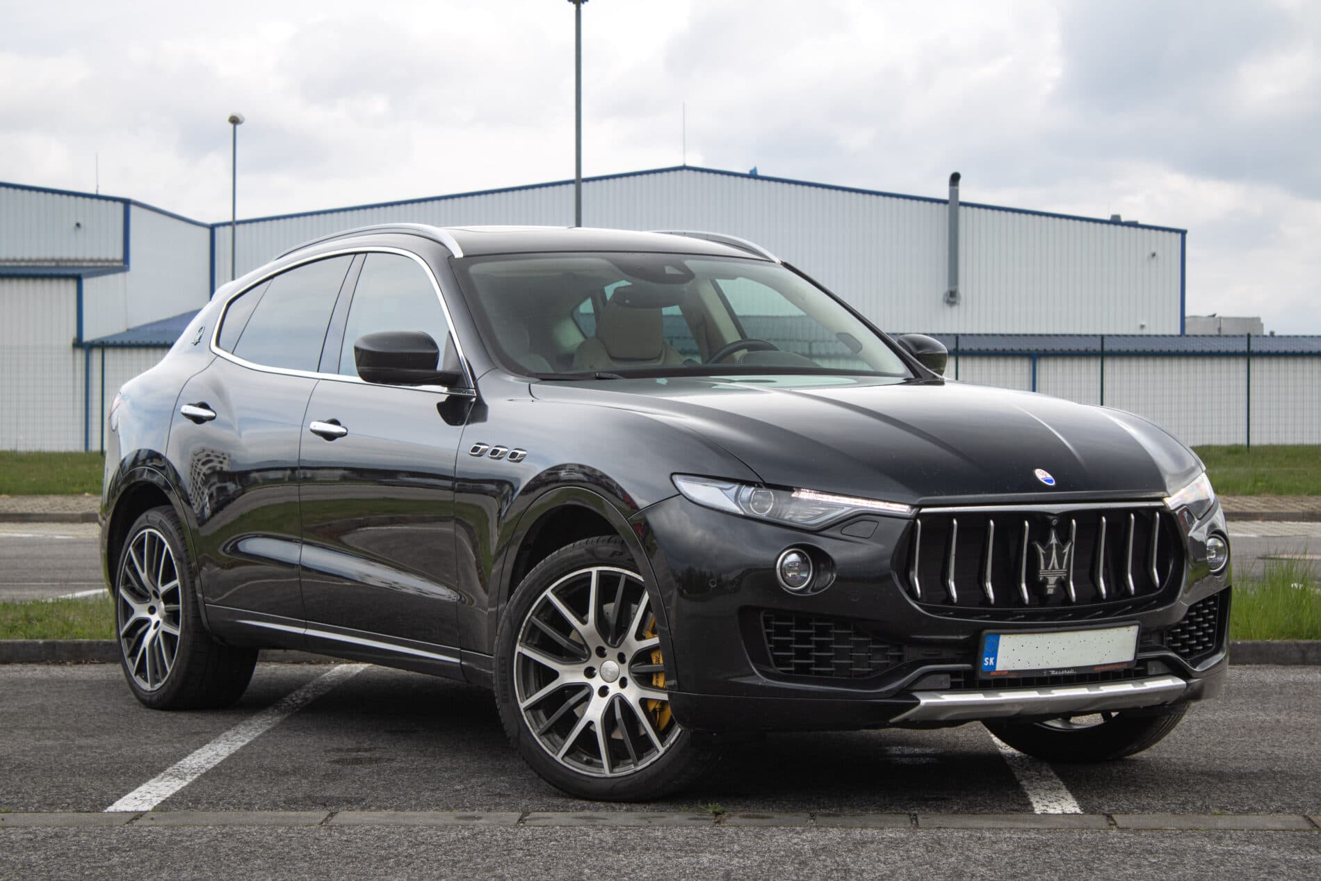 2017 Maserati Levante, černá suv, 212 484 km