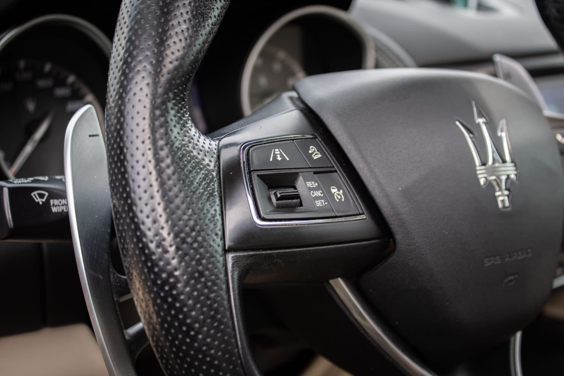 2017 Maserati Levante, černá suv, 212 484 km