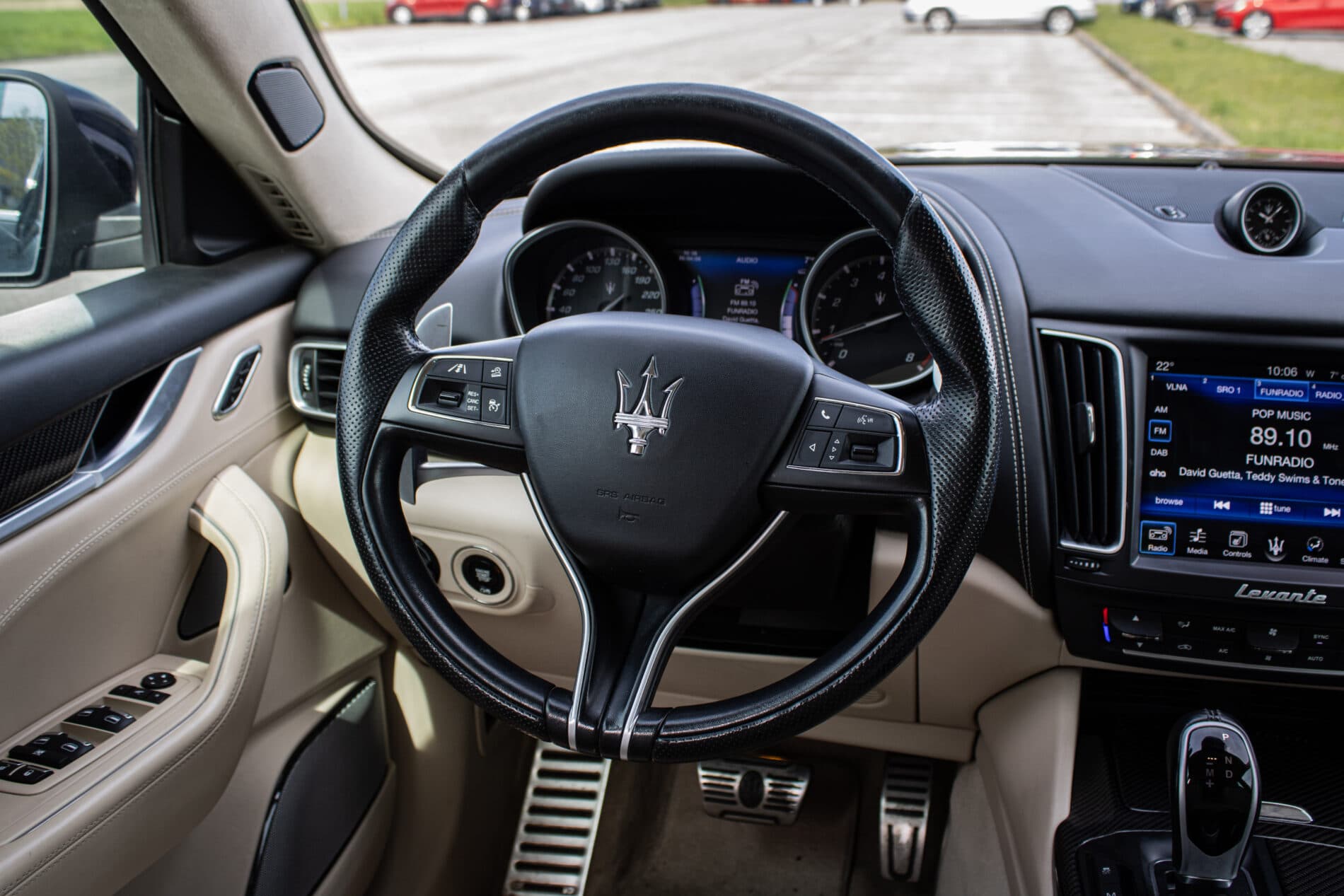 2017 Maserati Levante, černá suv, 212 484 km