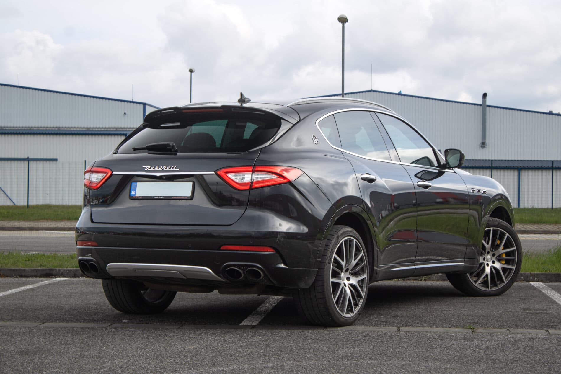 2017 Maserati Levante, černá suv, 212 484 km