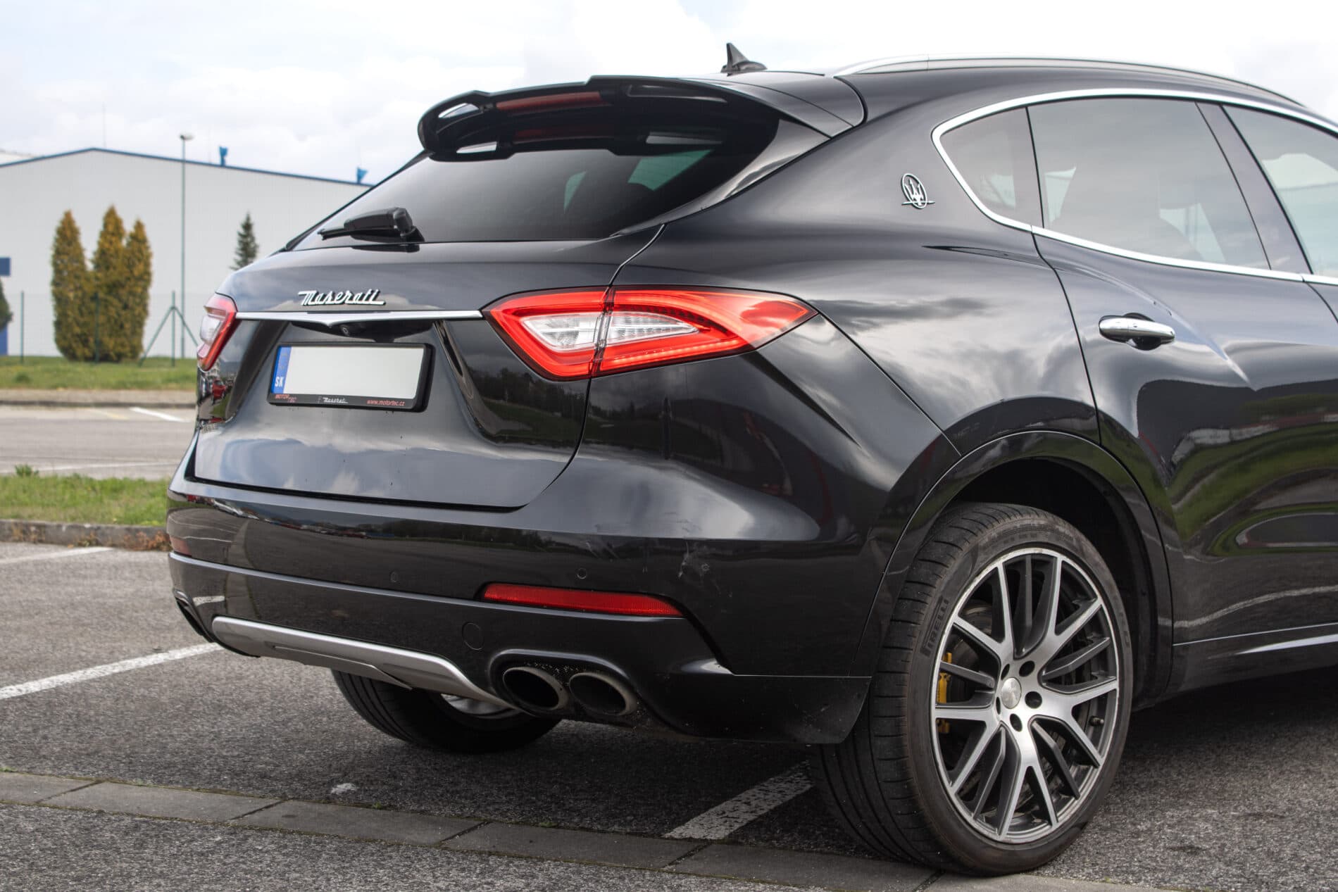 2017 Maserati Levante, černá suv, 212 484 km