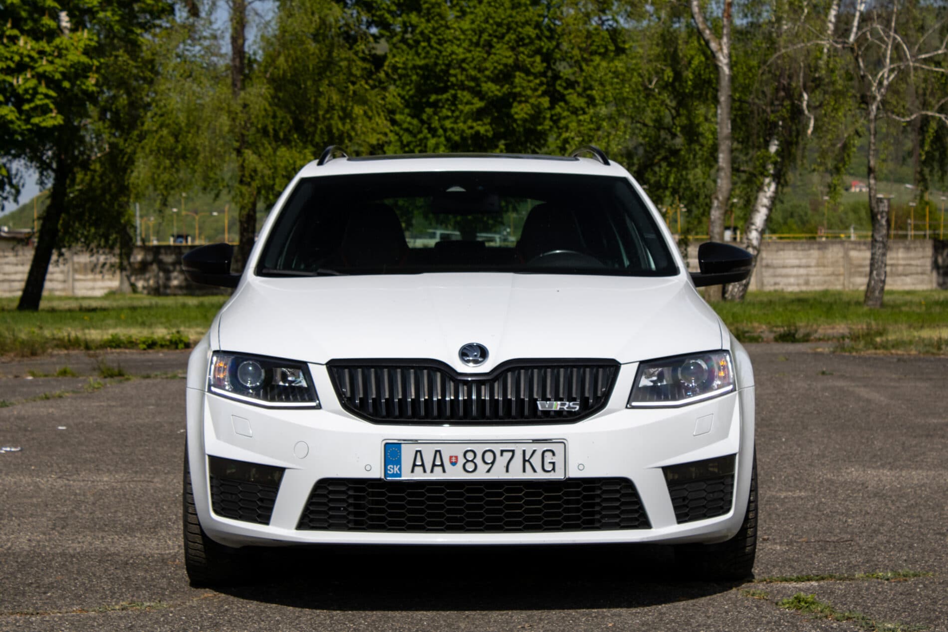 2015 Skoda Octavia RS, bílá kombi, 269 760 km
