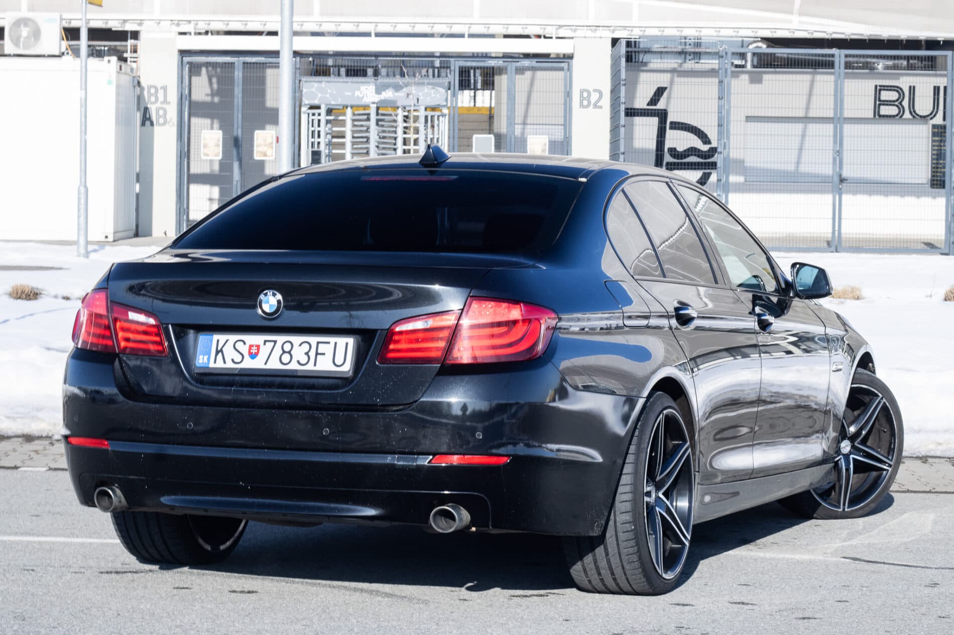 2012 BMW 535d, černá sedan, 303 563 km