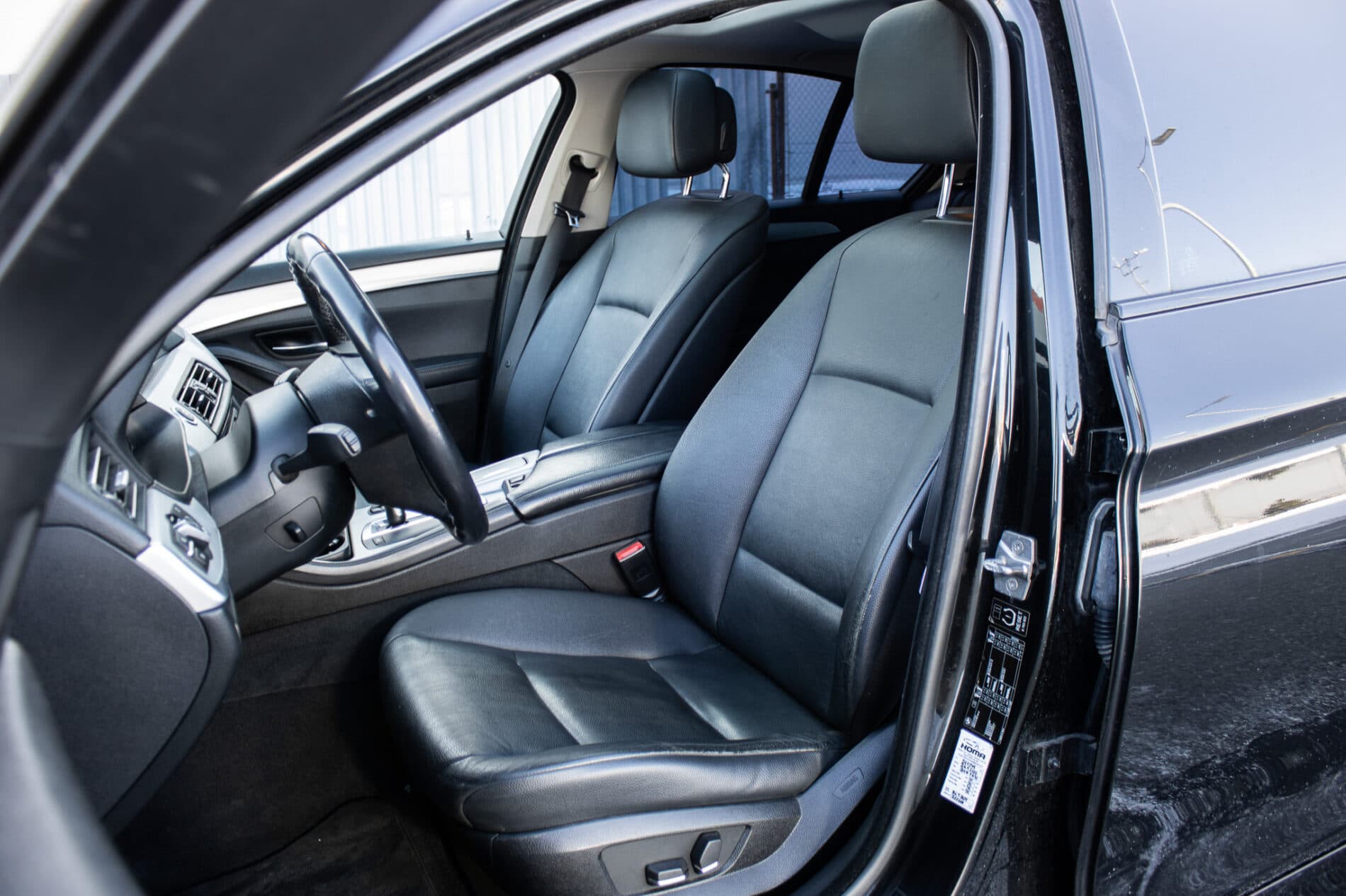 2012 BMW 535d, černá sedan, 303 563 km