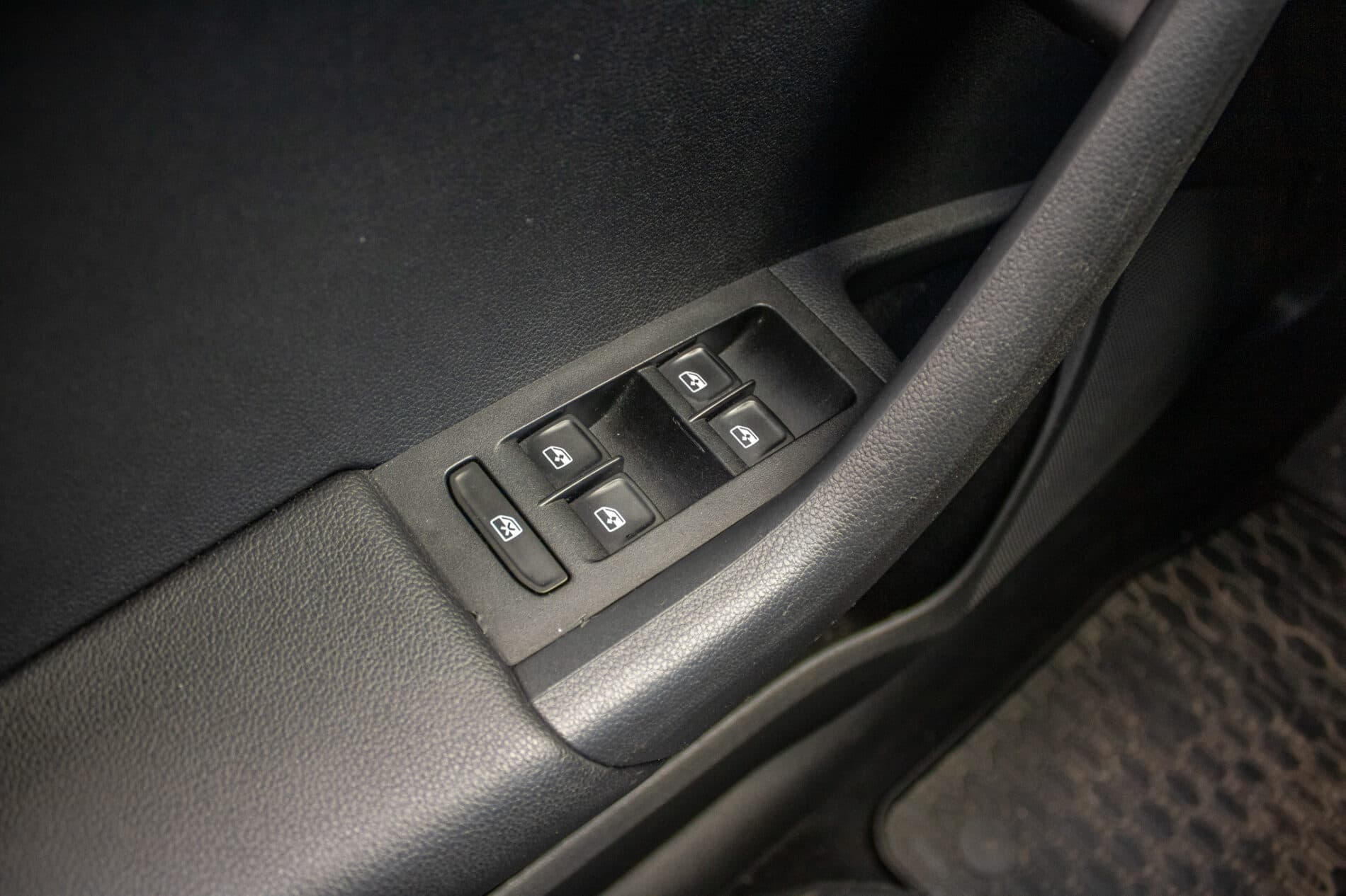 2016 Skoda Octavia RS, černá kombi, 237 027 km