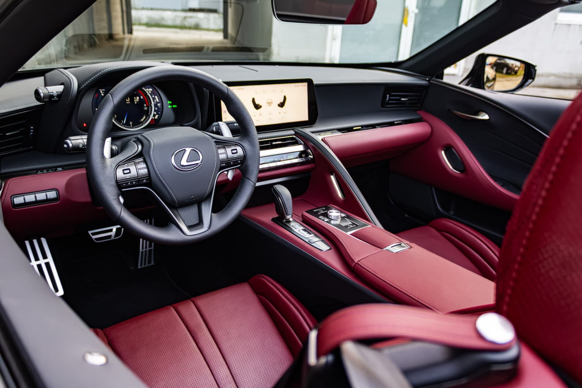 2024 Lexus LC 500, černá kabriolet, 67 km