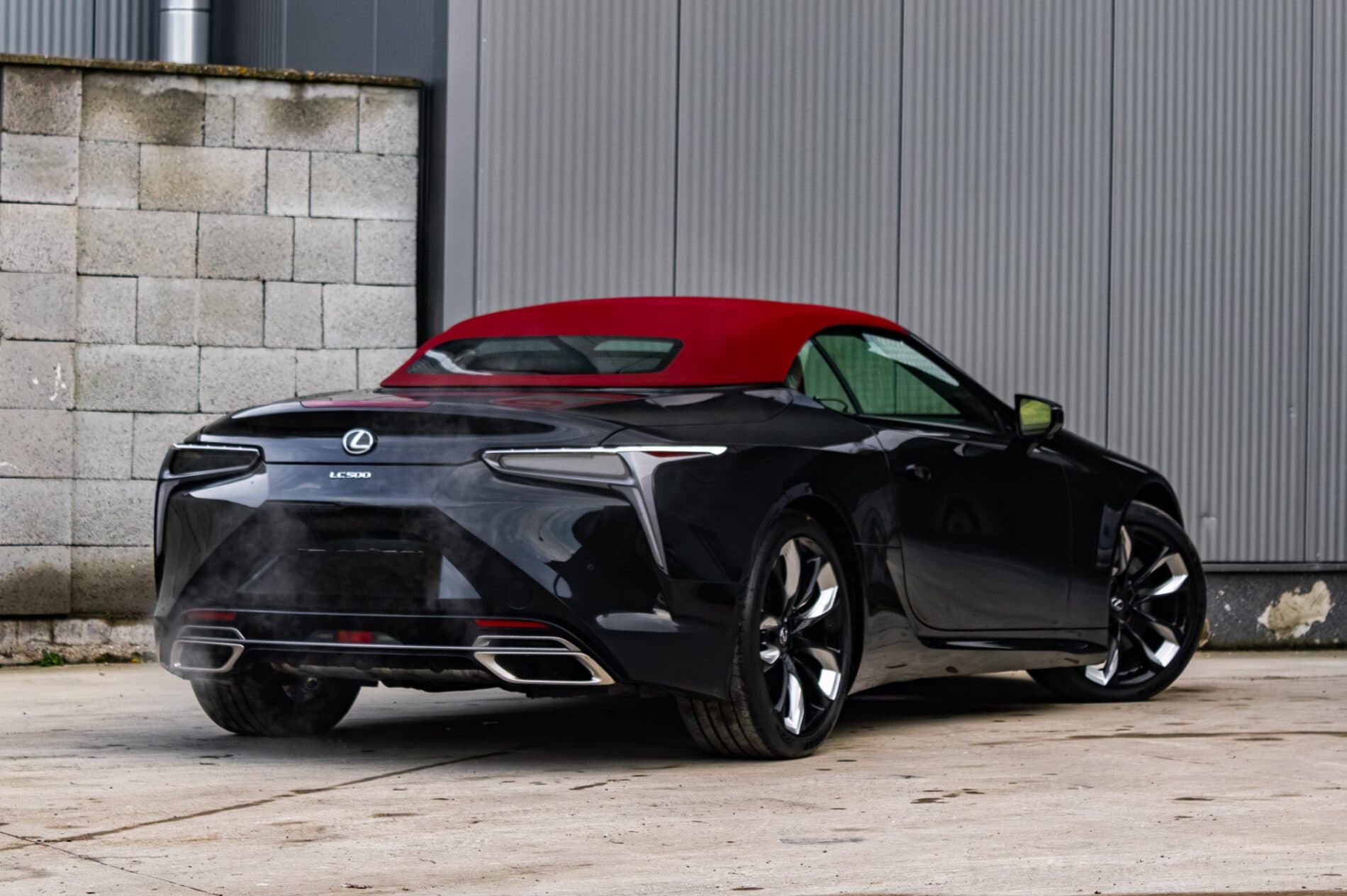 2024 Lexus LC 500, černá kabriolet, 67 km