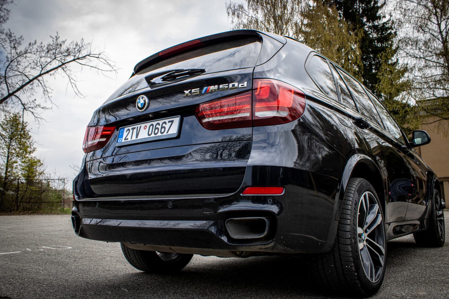 2014 BMW X5 M50d, černá suv, 255 839 km