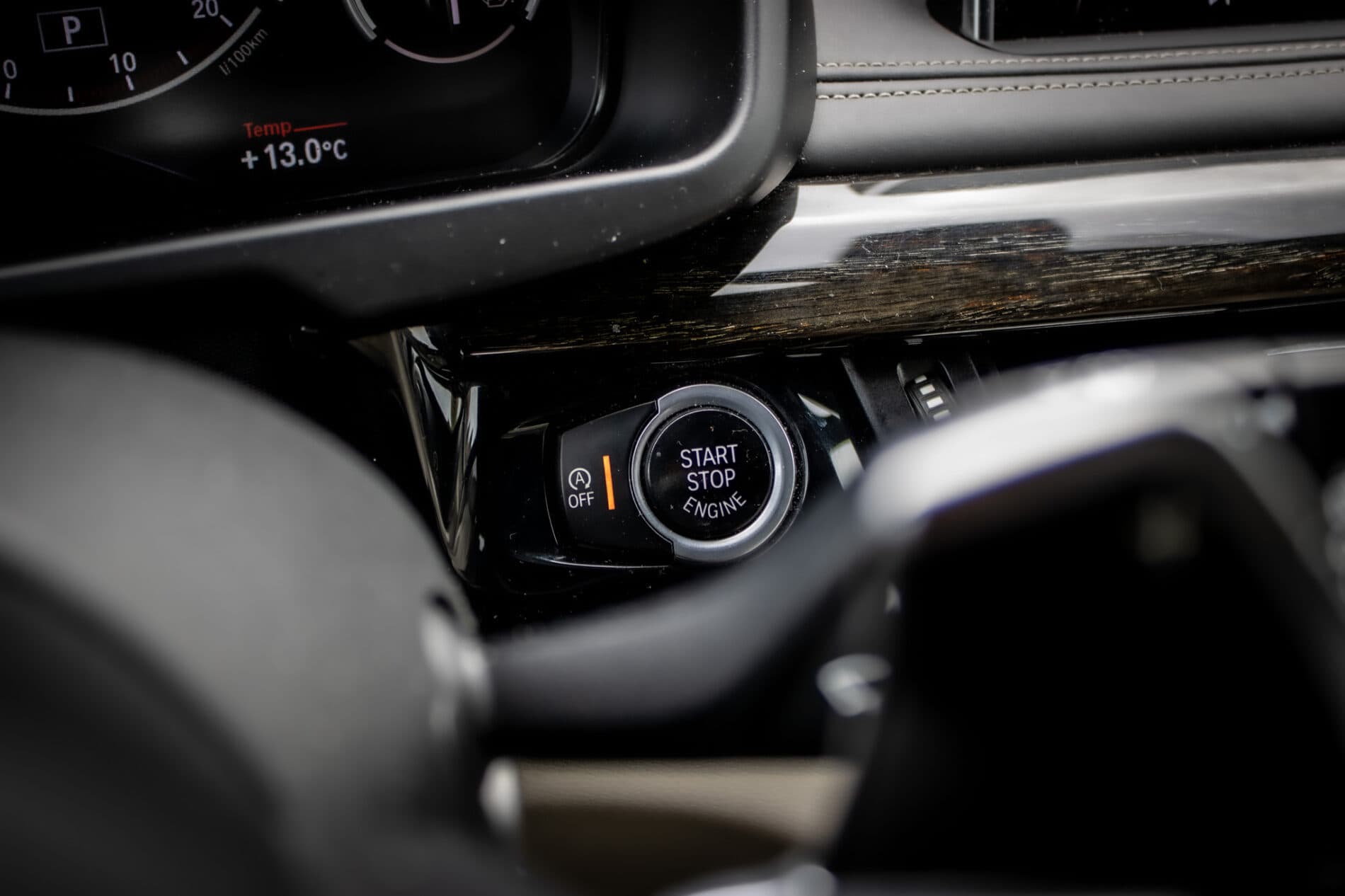2014 BMW X5 M50d, černá suv, 255 839 km