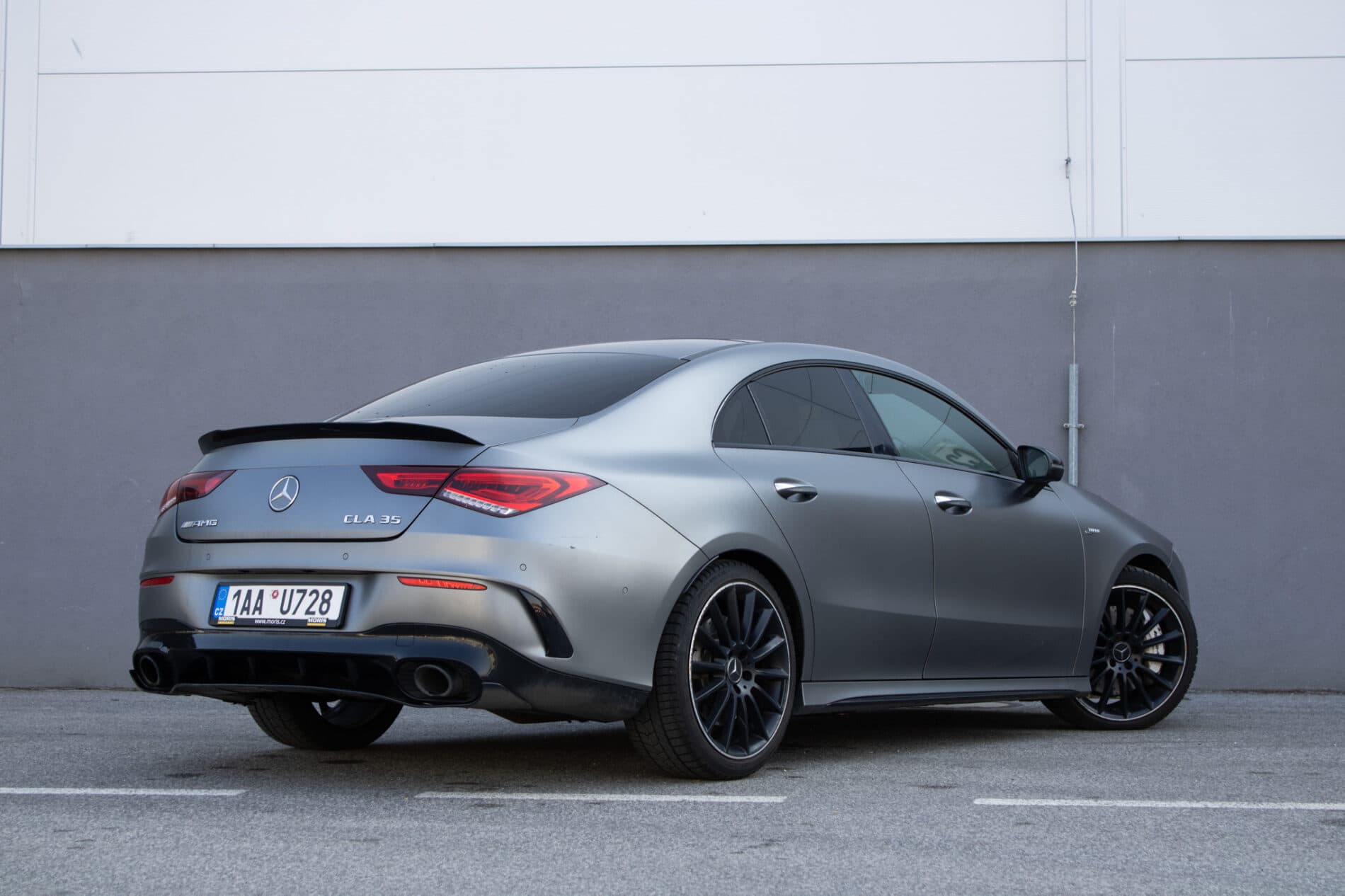 2019 Mercedes-Benz CLA 35 AMG, šedá kupé, 100 867 km