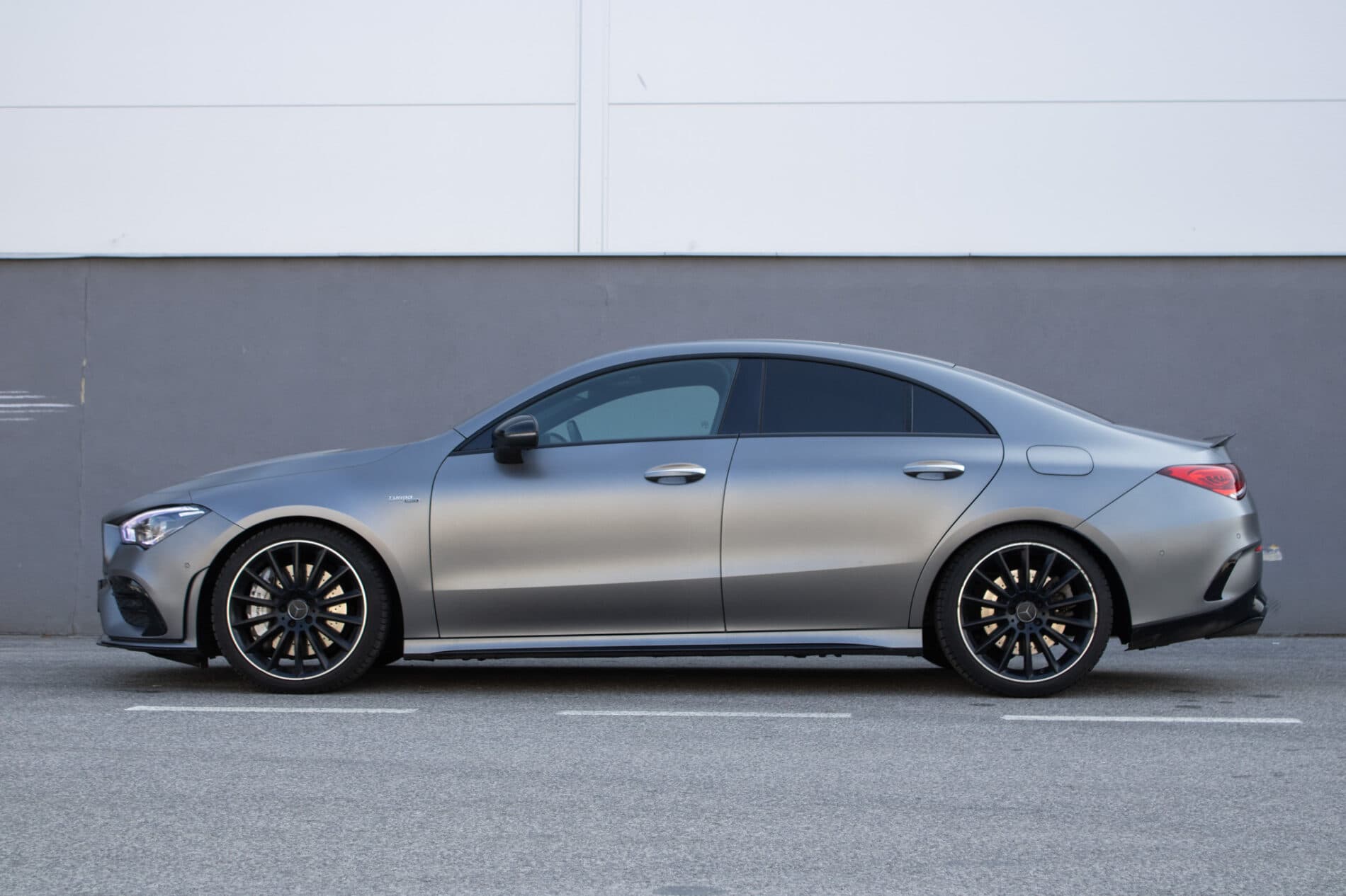 2019 Mercedes-Benz CLA 35 AMG, šedá kupé, 100 867 km