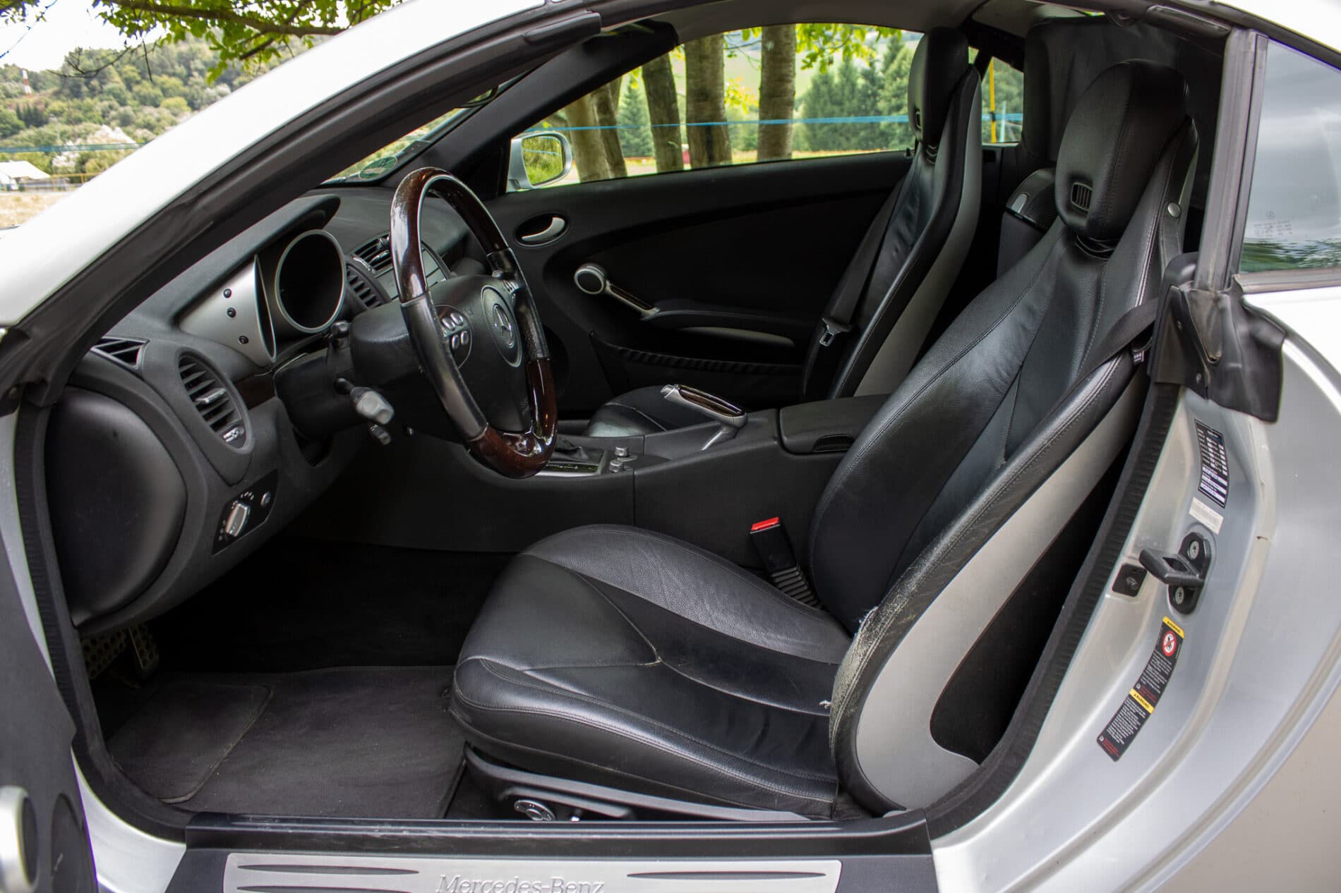 2004 Mercedes-Benz SLK 350, šedá kabriolet, 226 941 km