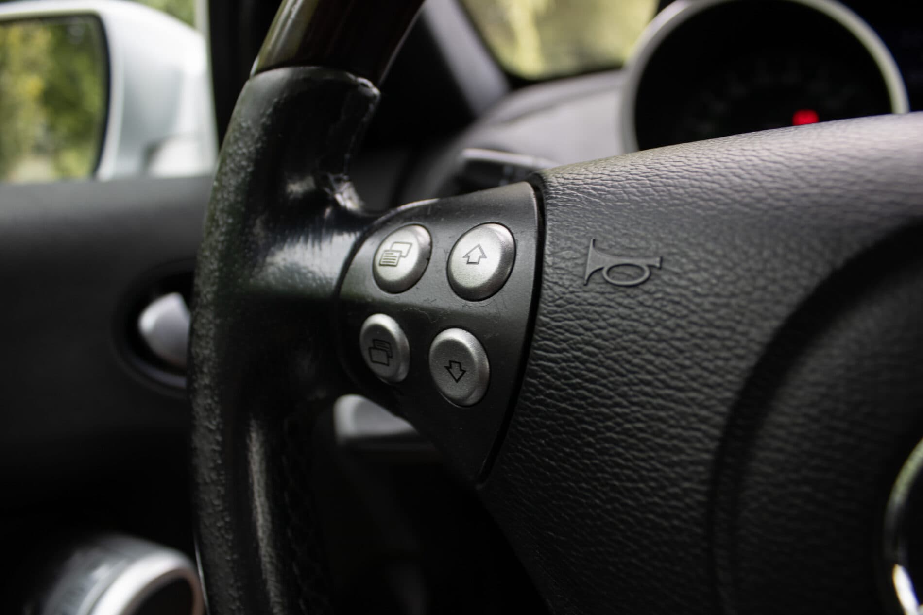 2004 Mercedes-Benz SLK 350, šedá kabriolet, 226 941 km