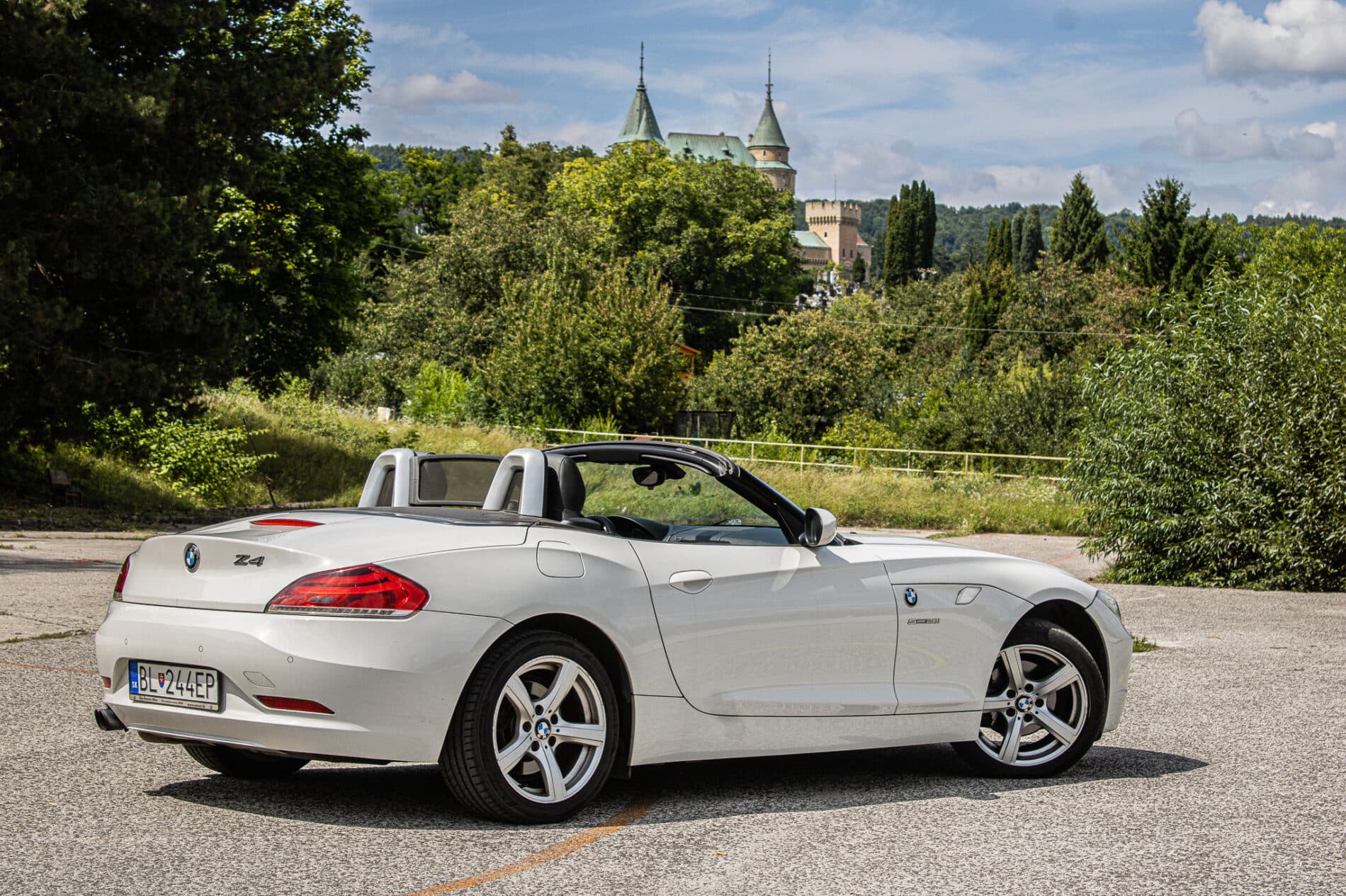 2012 BMW Z4, bílá kabriolet, 170 435 km
