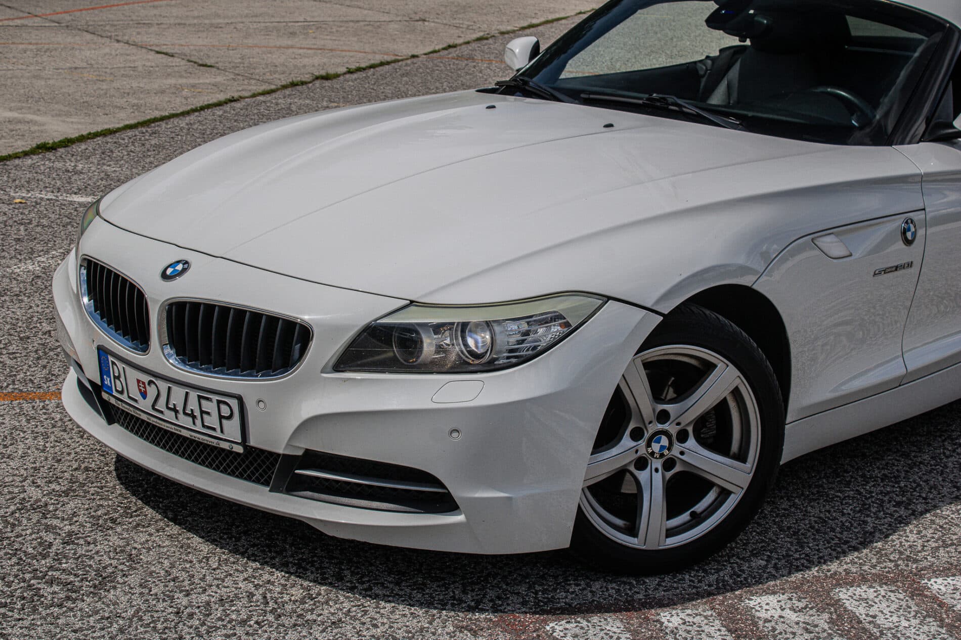 2012 BMW Z4, bílá kabriolet, 170 435 km