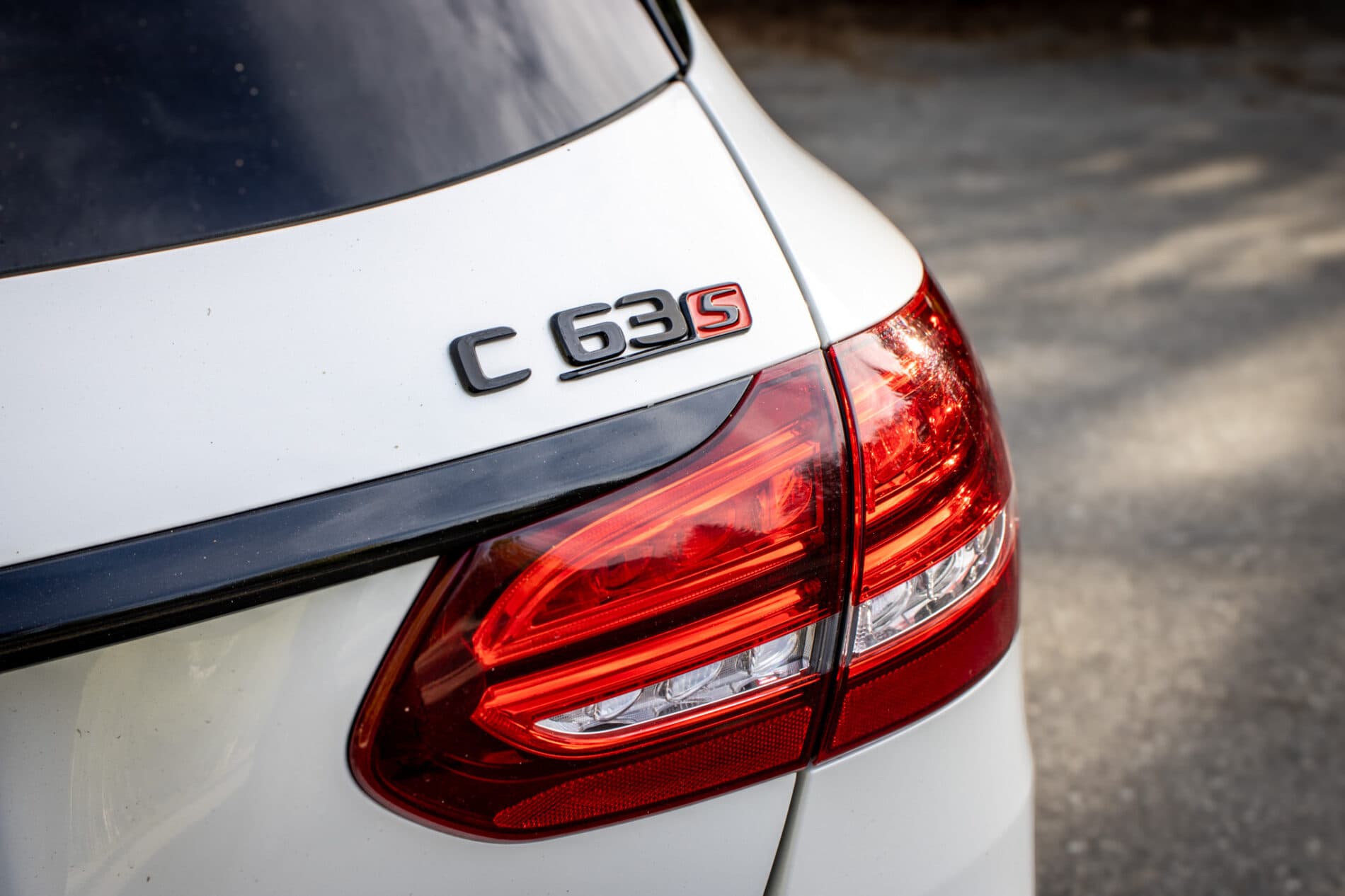 2017 Mercedes-Benz C 63 AMG S, bílá kombi, 79 170 km
