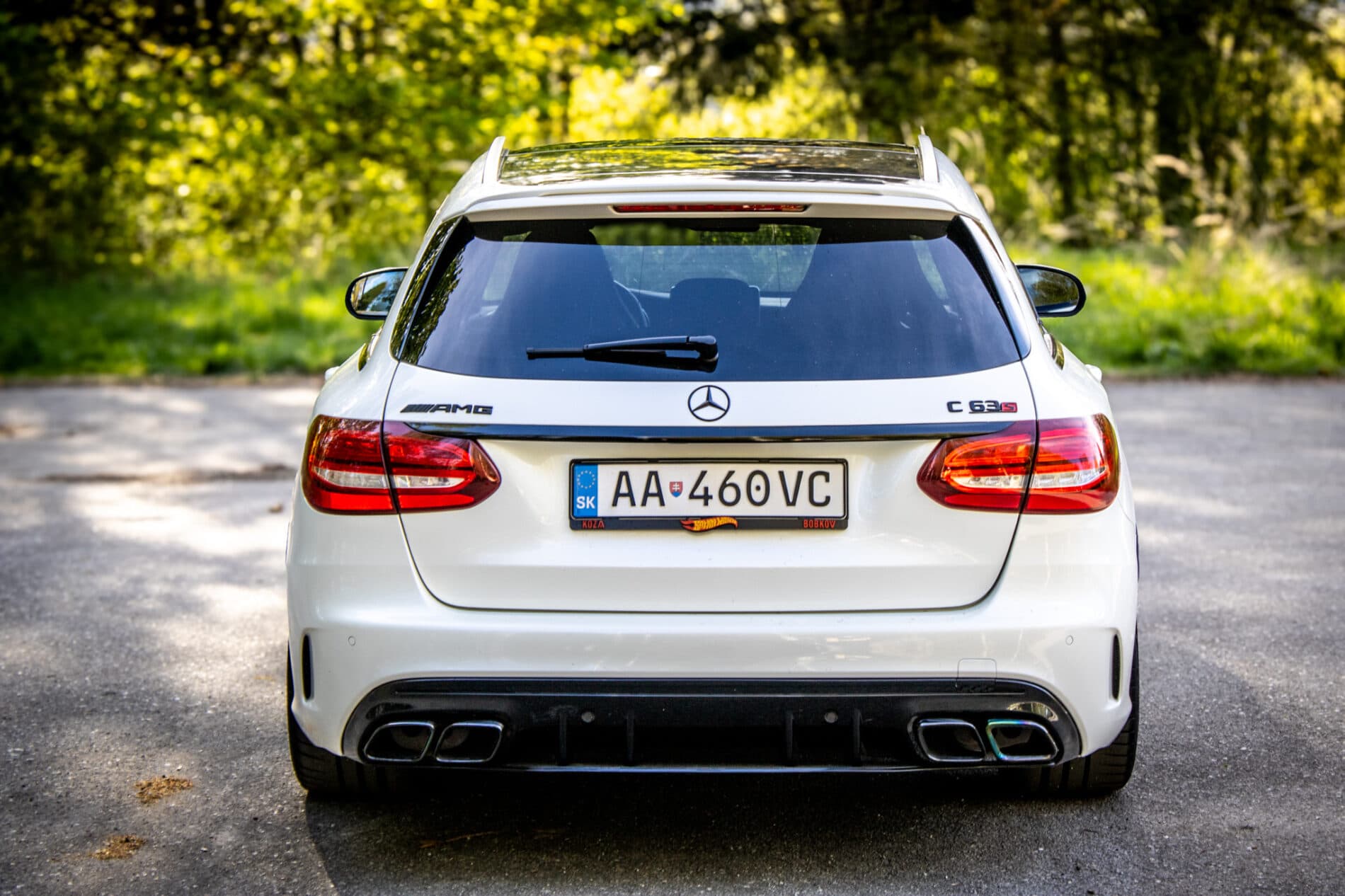 2017 Mercedes-Benz C 63 AMG S, bílá kombi, 79 170 km