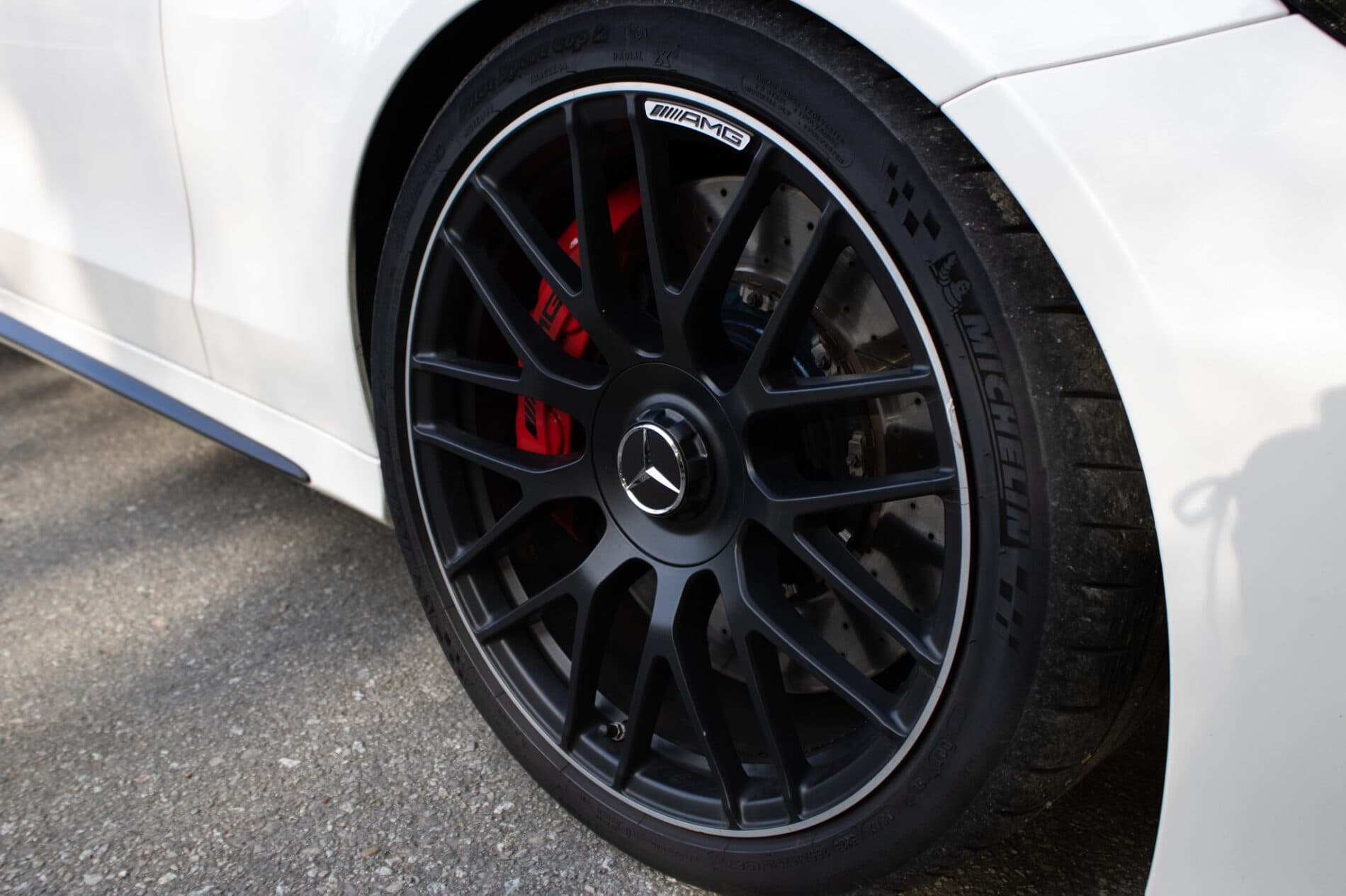 2017 Mercedes-Benz C 63 AMG S, bílá kombi, 79 170 km