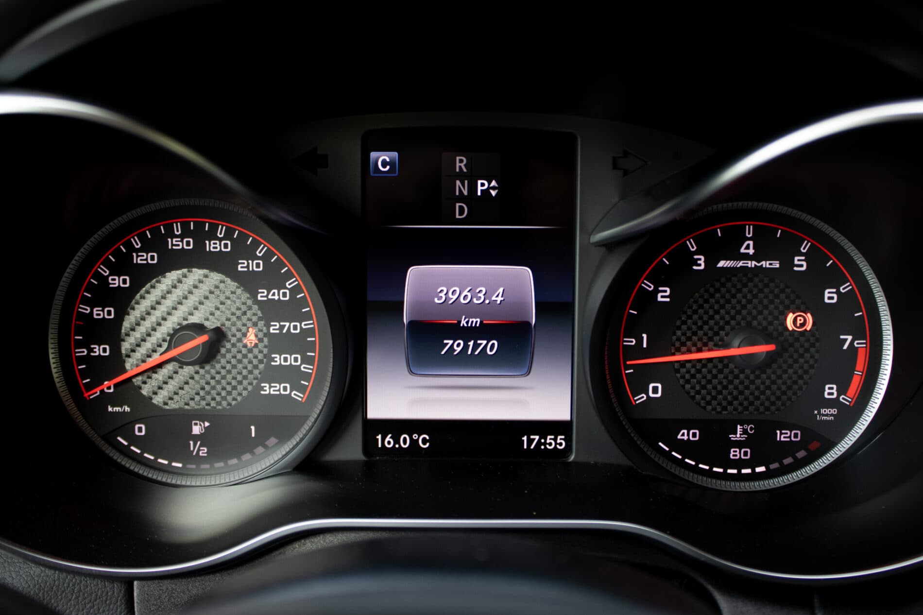 2017 Mercedes-Benz C 63 AMG S, bílá kombi, 79 170 km