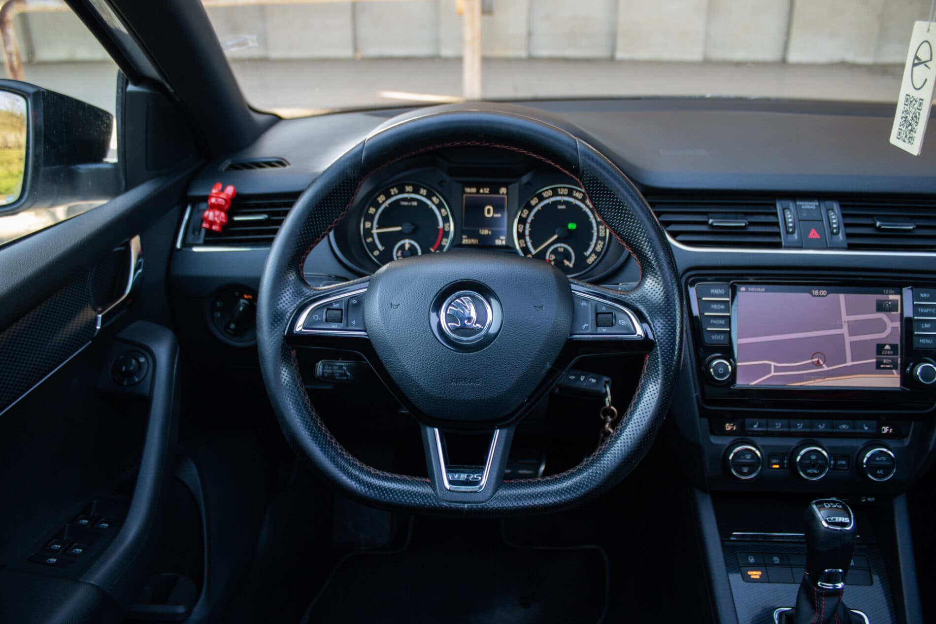 2016 Skoda Octavia RS, bílá kombi, 253 701 km