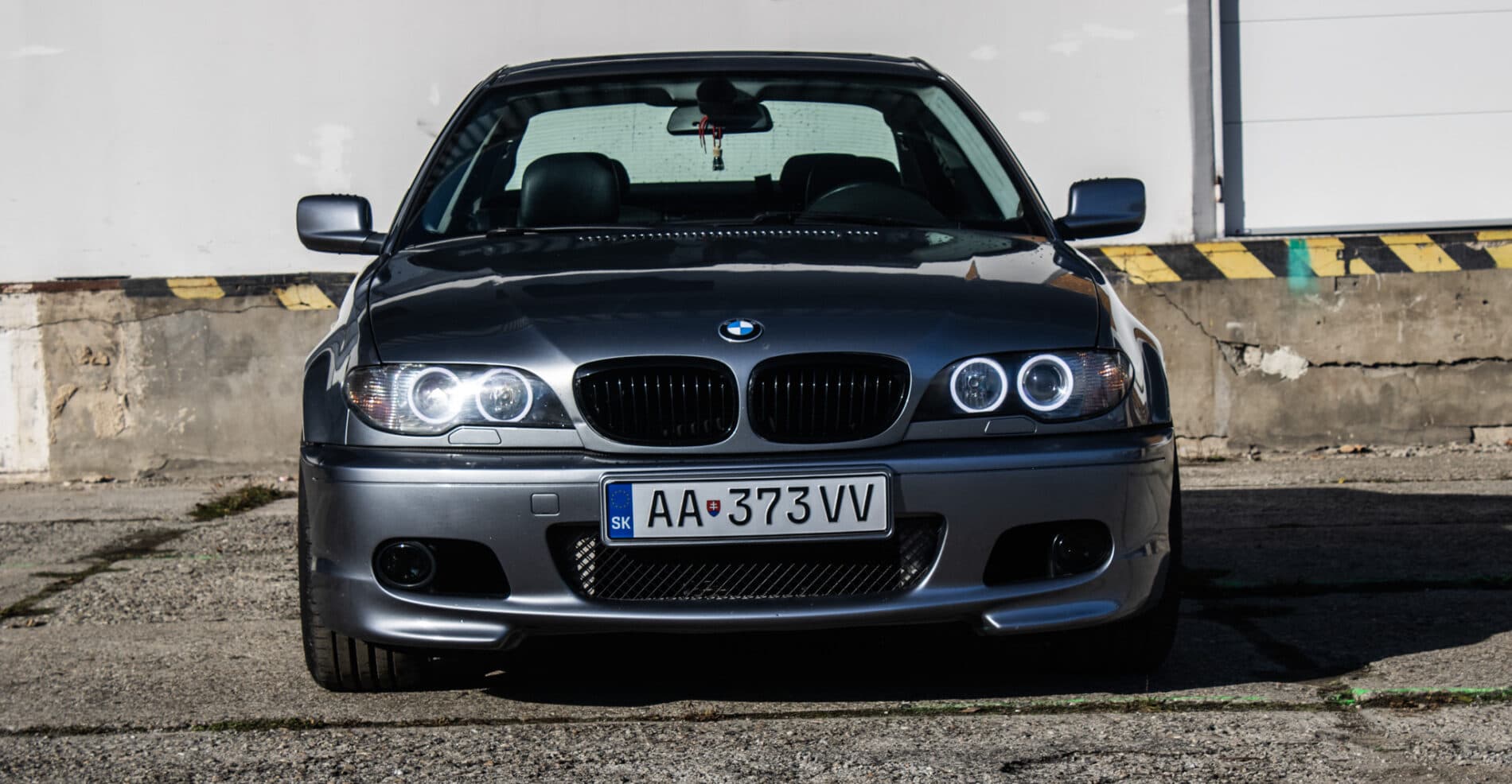 2003 BMW 330i, šedá kupé, 283 013 km