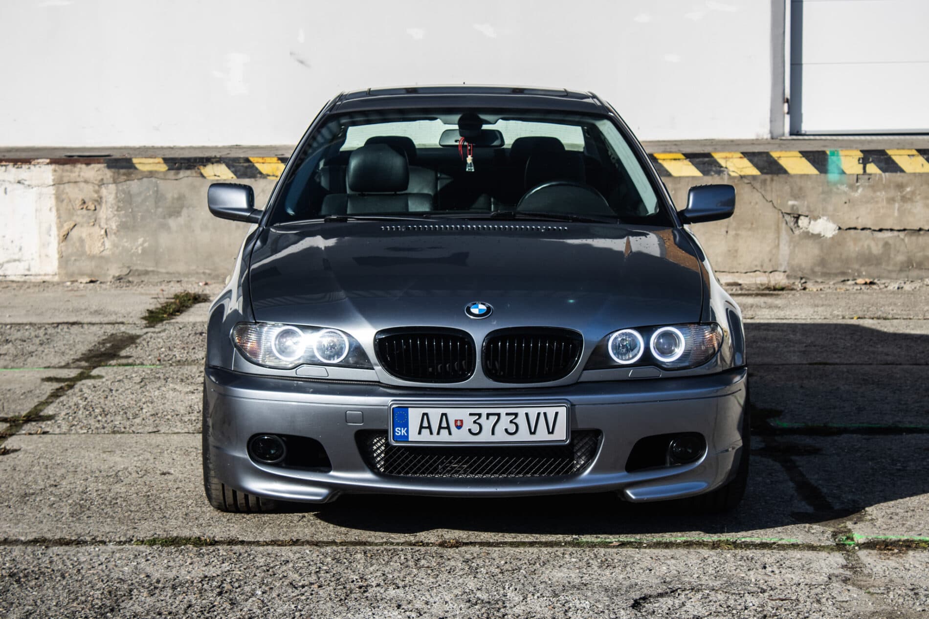 2003 BMW 330i, šedá kupé, 283 013 km