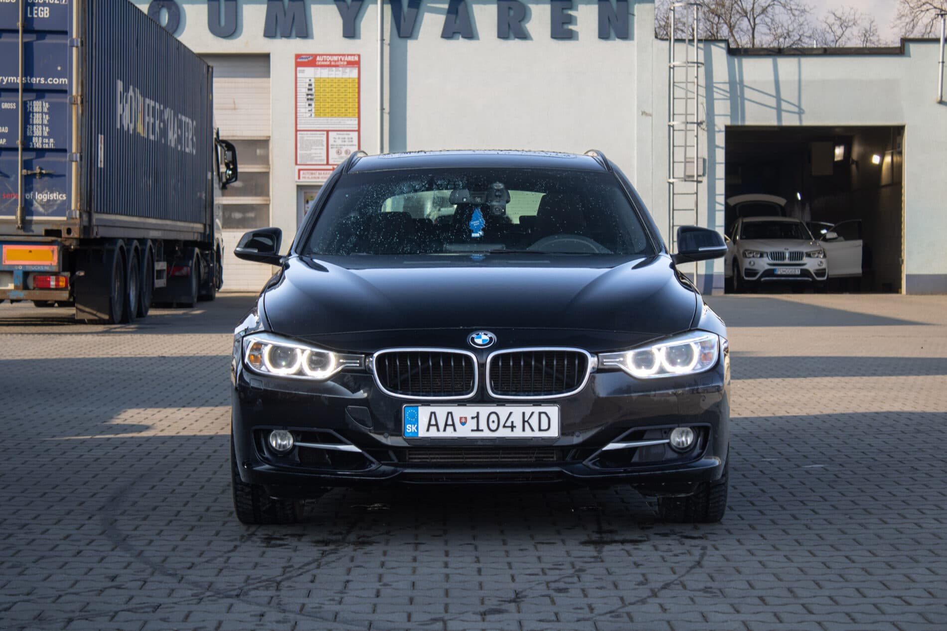 2013 BMW 335d, černá kombi, 292 000 km