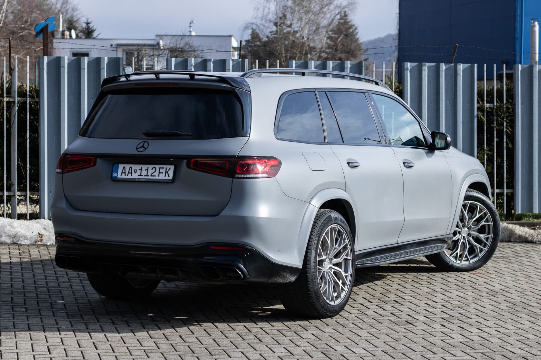 2021 Mercedes-Benz GLS 580, šedá suv, 109 687 km