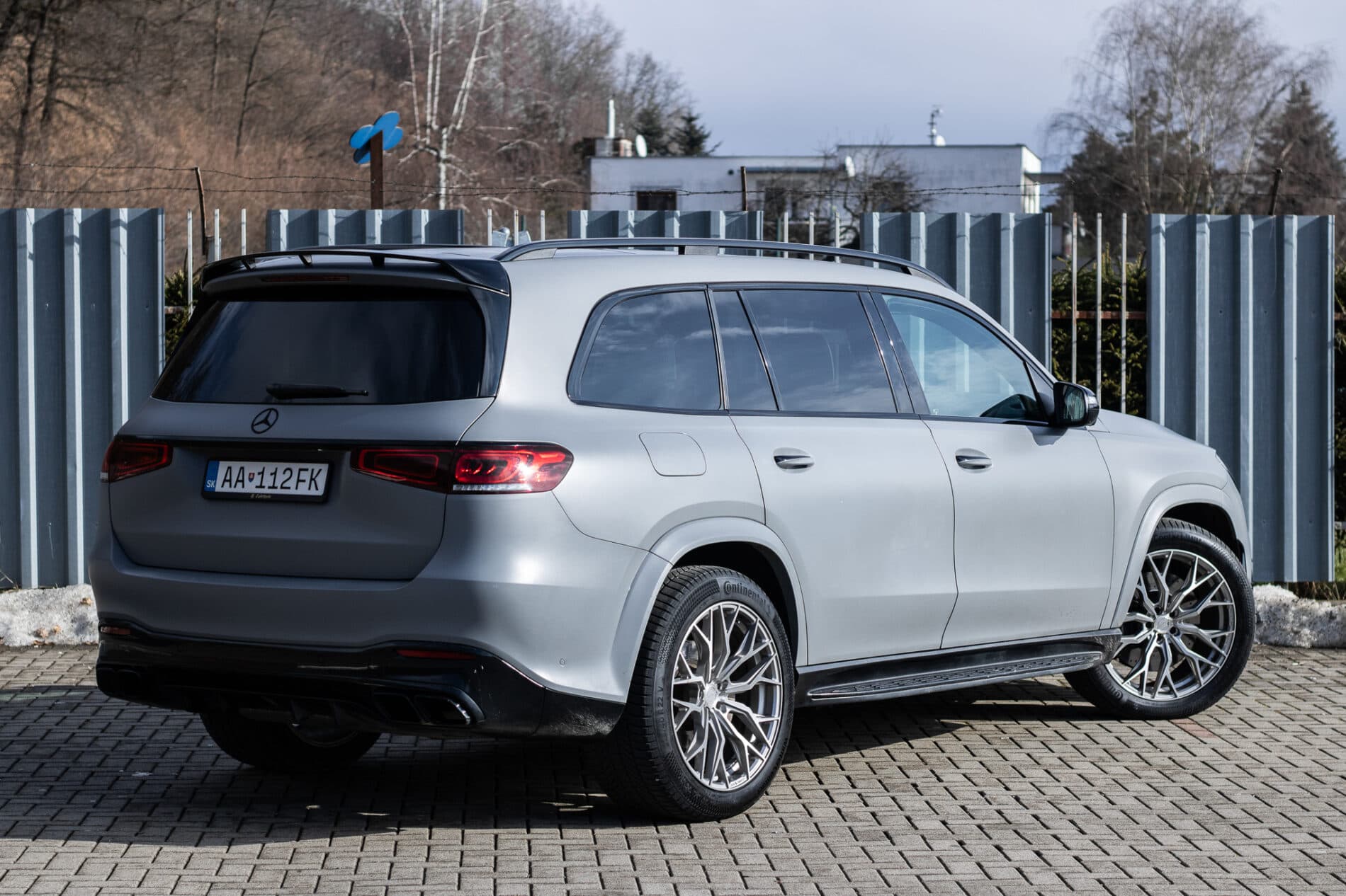 2021 Mercedes-Benz GLS 580, šedá suv, 109 687 km