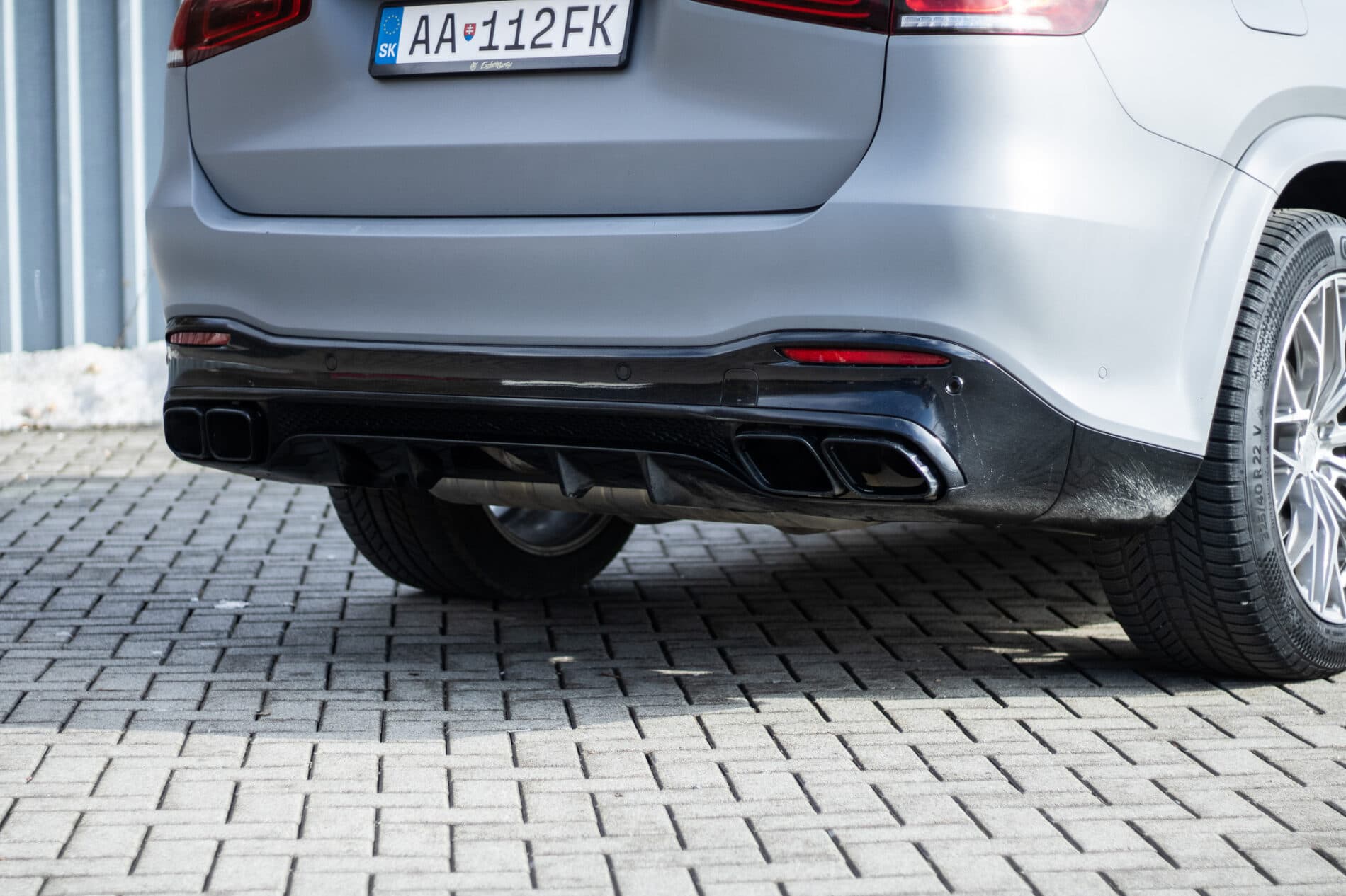 2021 Mercedes-Benz GLS 580, šedá suv, 109 687 km