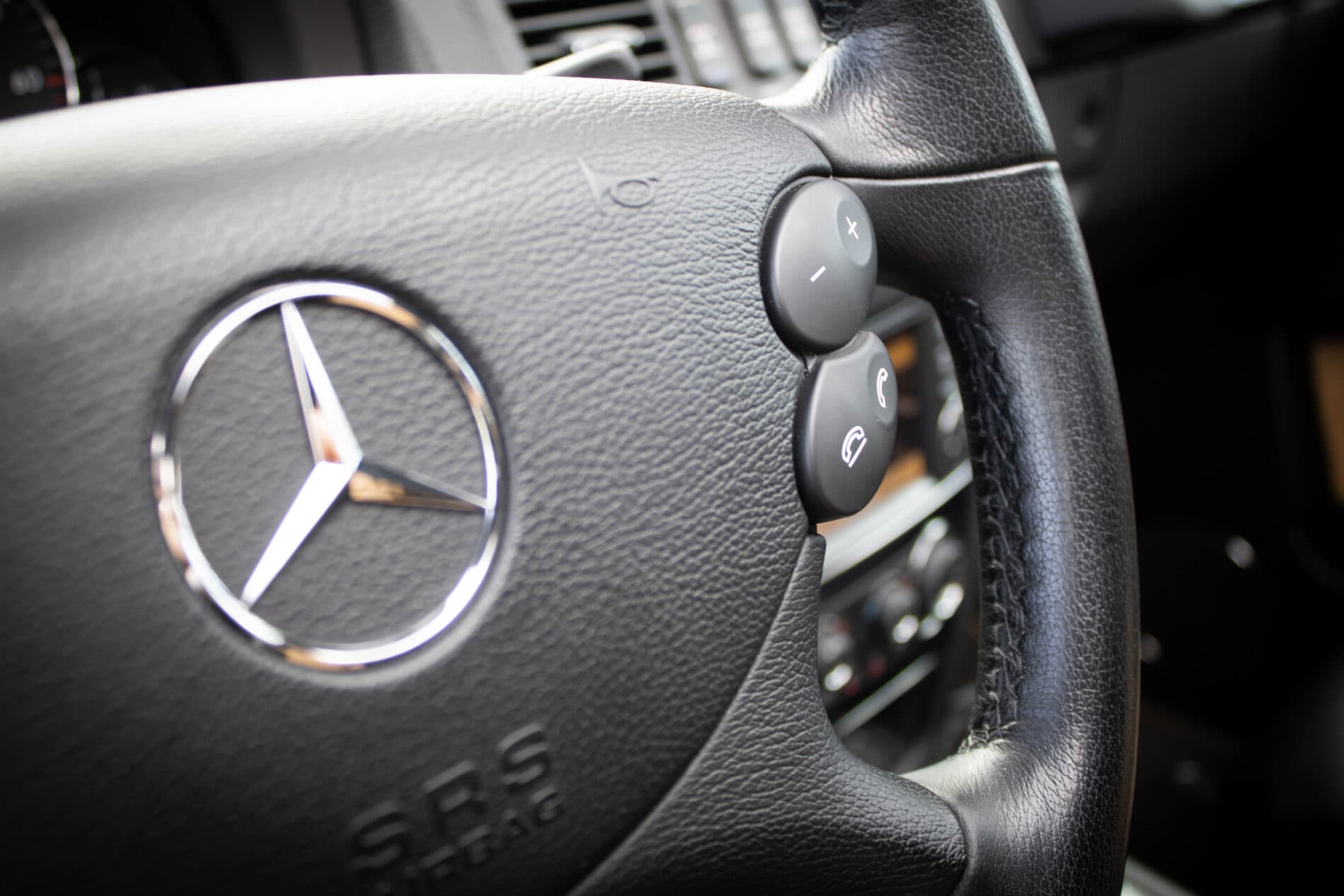 2011 Mercedes-Benz G 500, šedá suv, 89 163 km