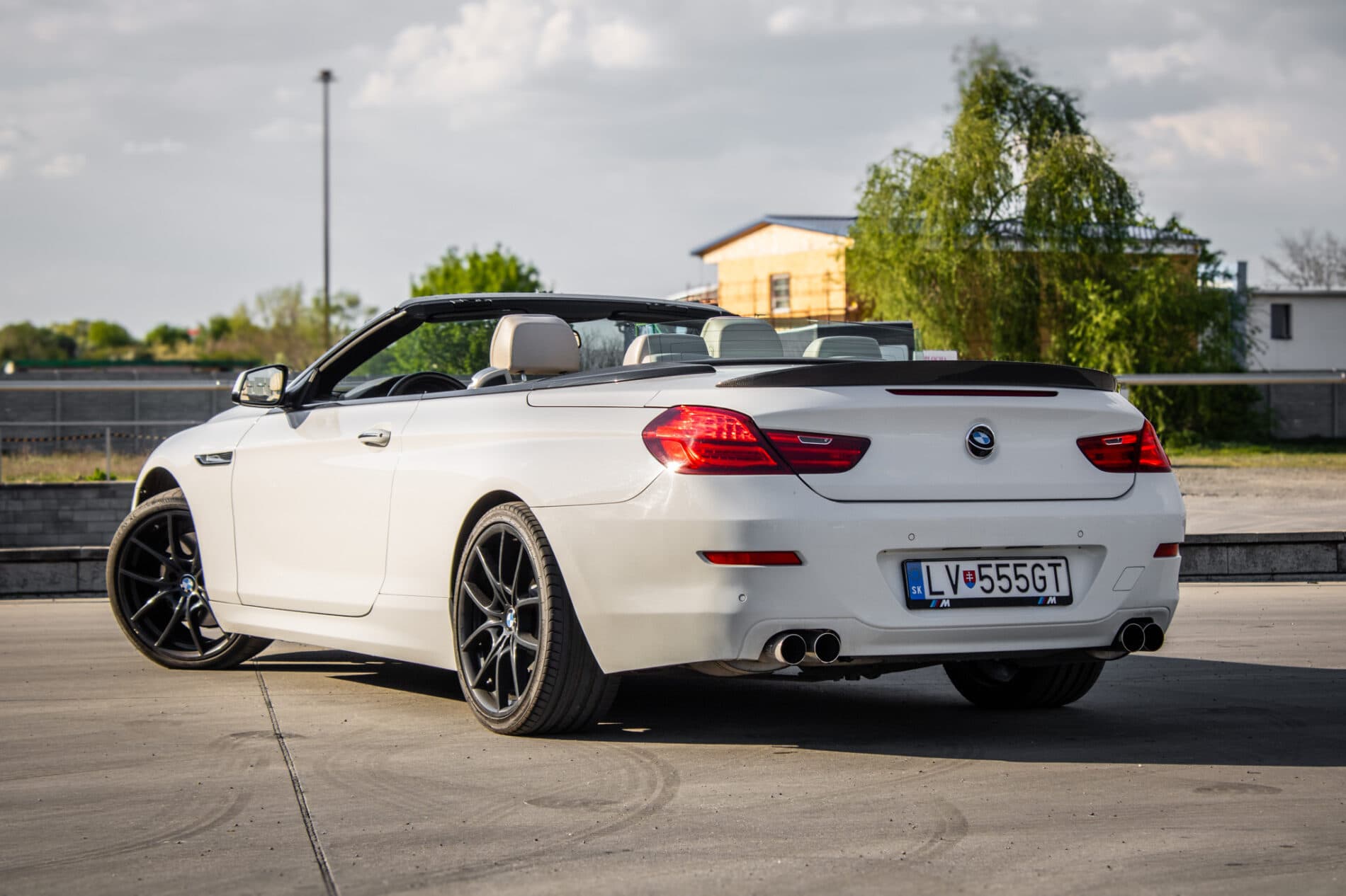 2011 BMW 640i, bílá kabriolet, 177 355 km