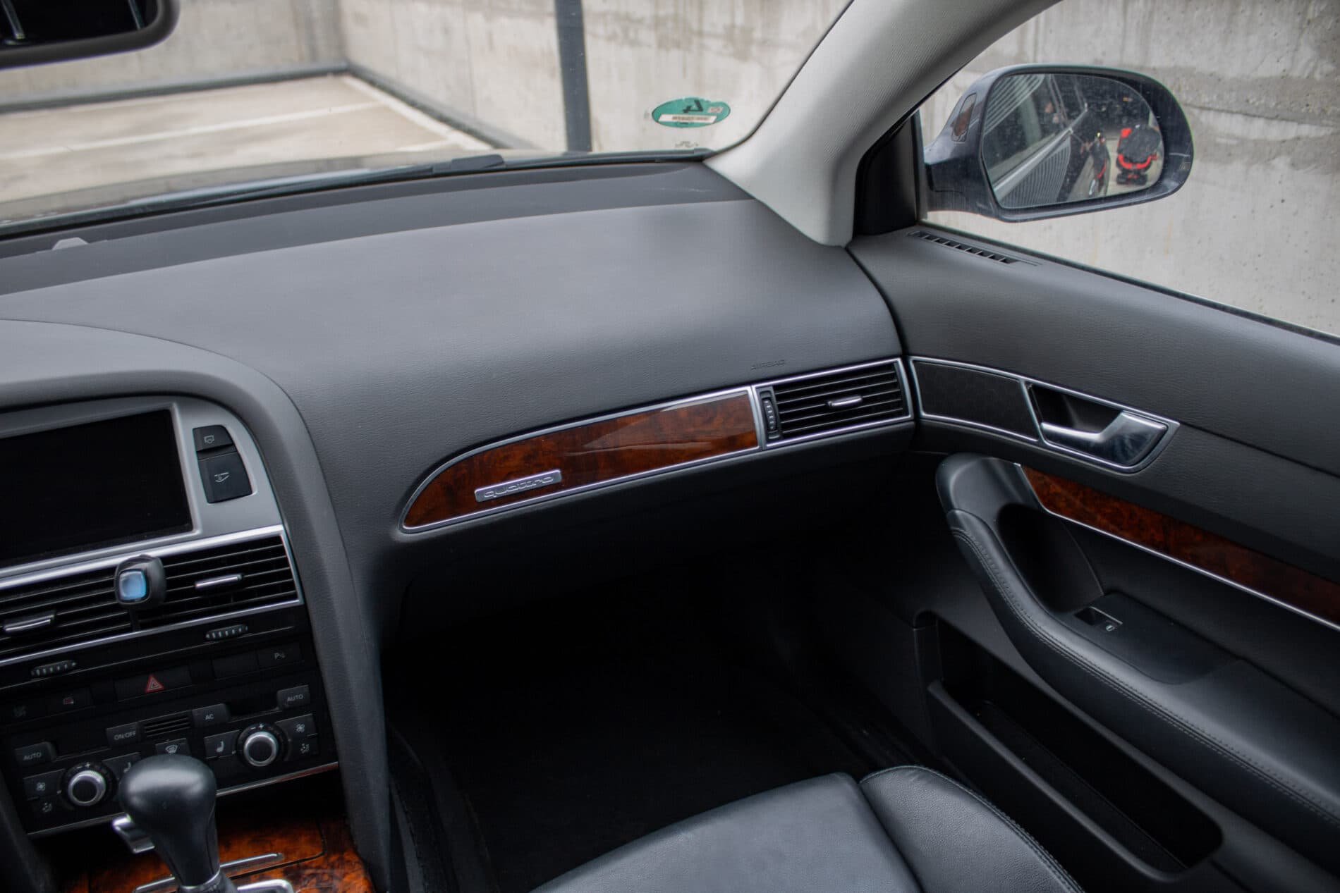2011 AUDI A6, šedá kombi, 223 133 km