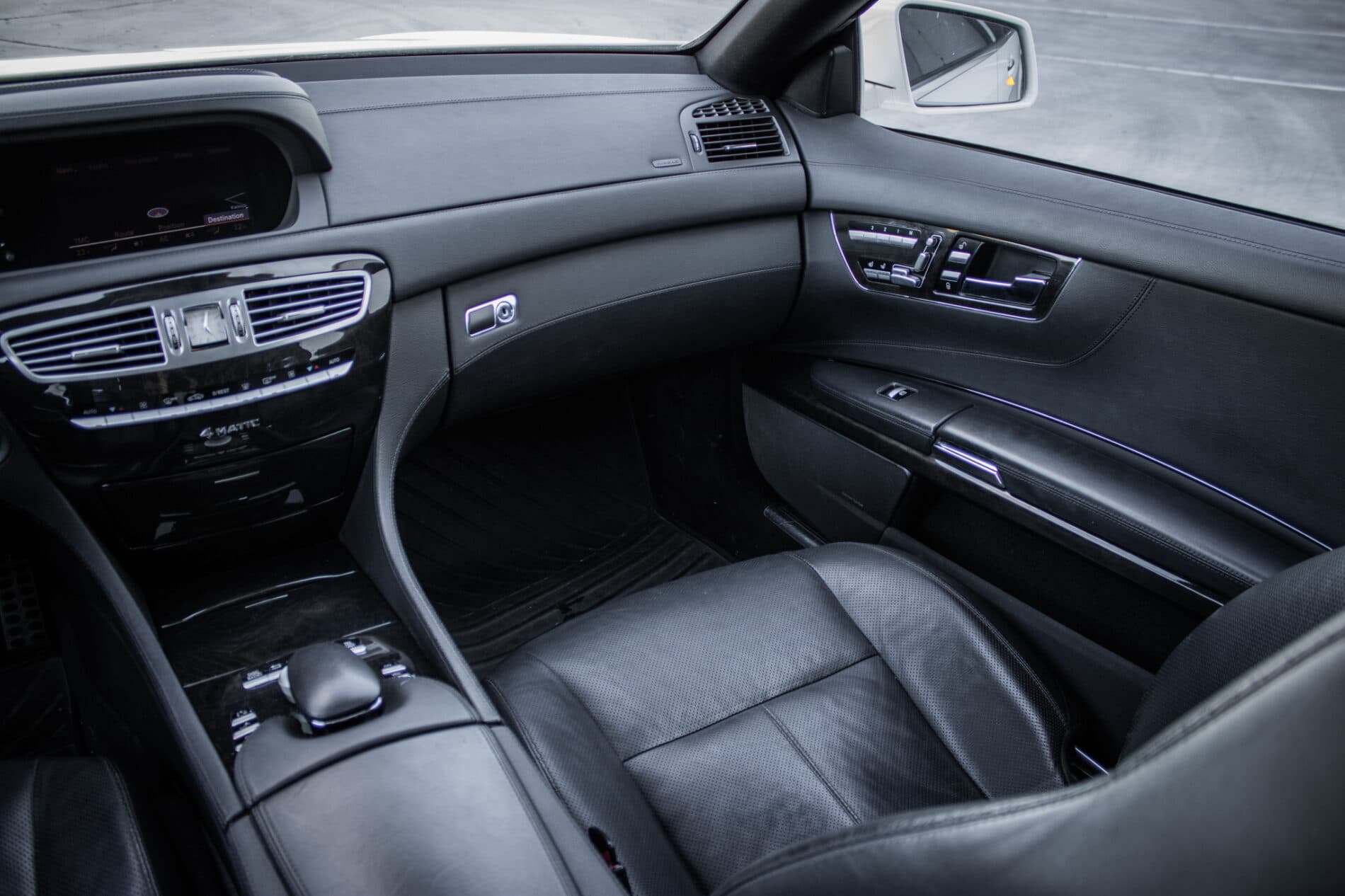 2011 Mercedes-Benz CL 500, bílá kupé, 217 725 km