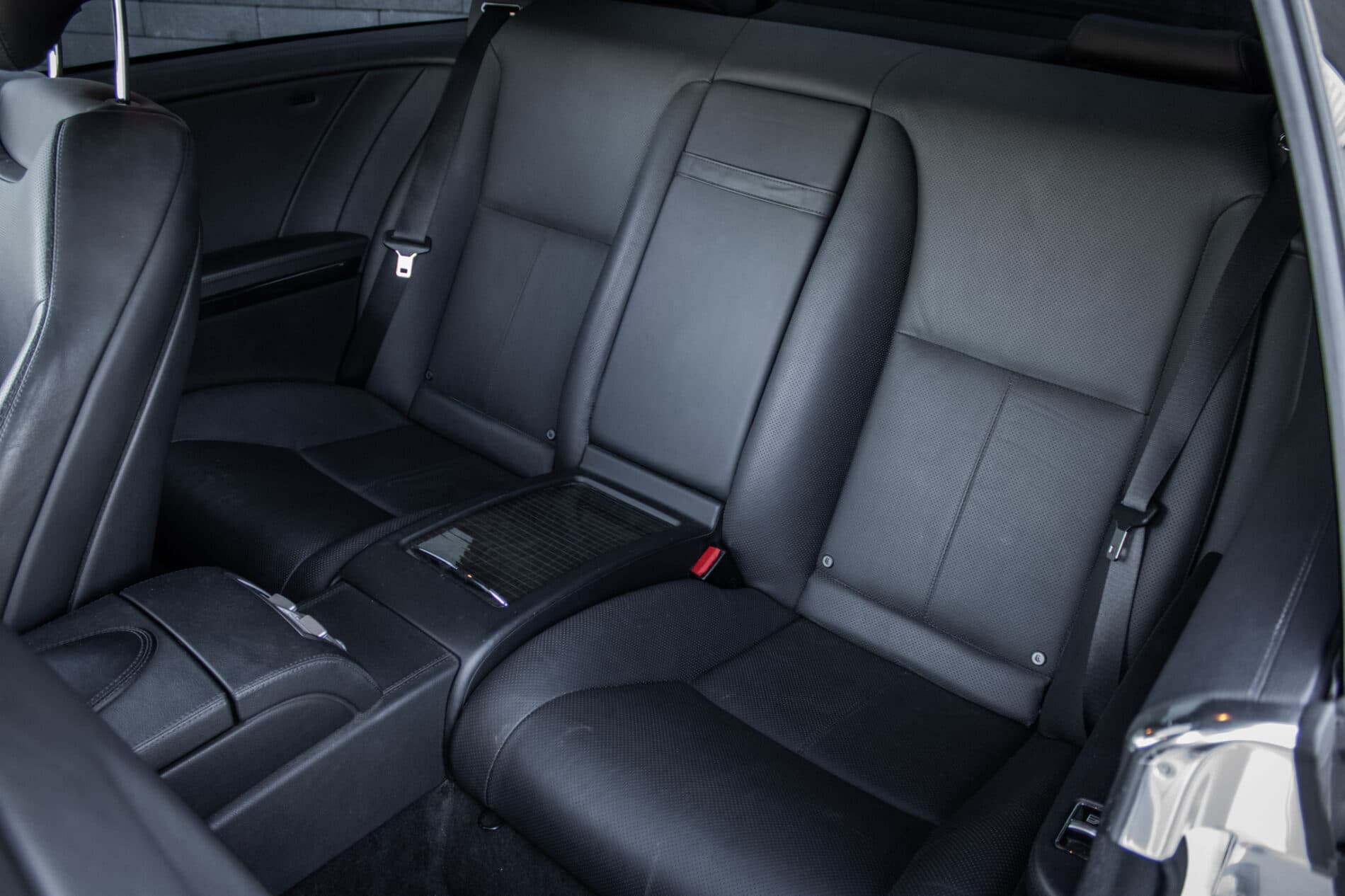 2011 Mercedes-Benz CL 500, bílá kupé, 217 725 km