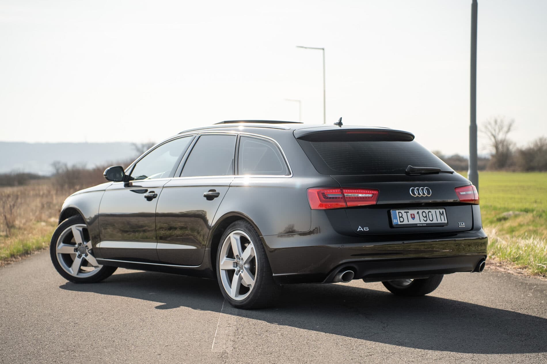 2012 AUDI A6, hnědá kombi, 242 101 km