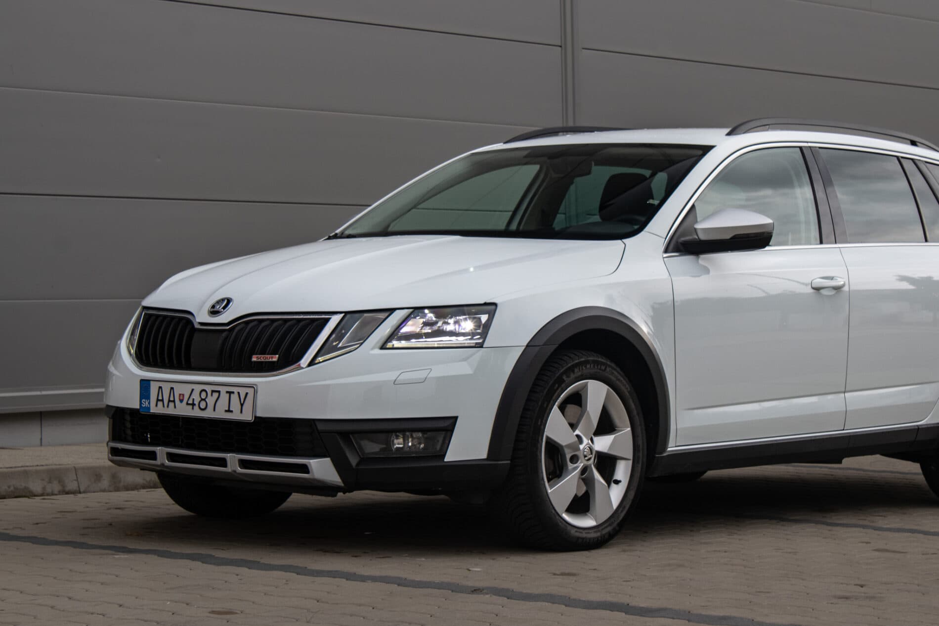 2018 Skoda Octavia RS, bílá kombi, 195 000 km