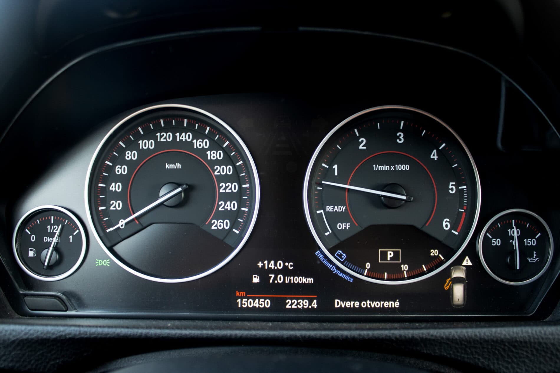 2017 BMW 335d, bílá kombi, 150 450 km