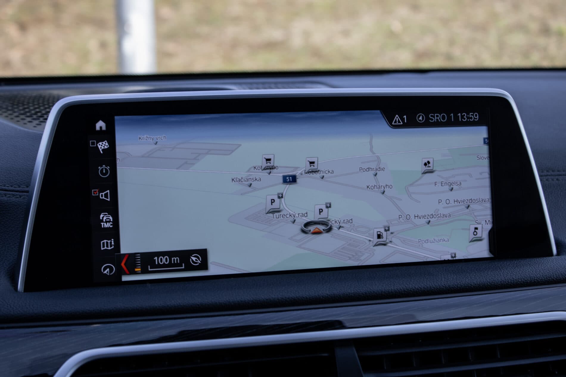 2017 BMW 740d, černá sedan, 137 000 km