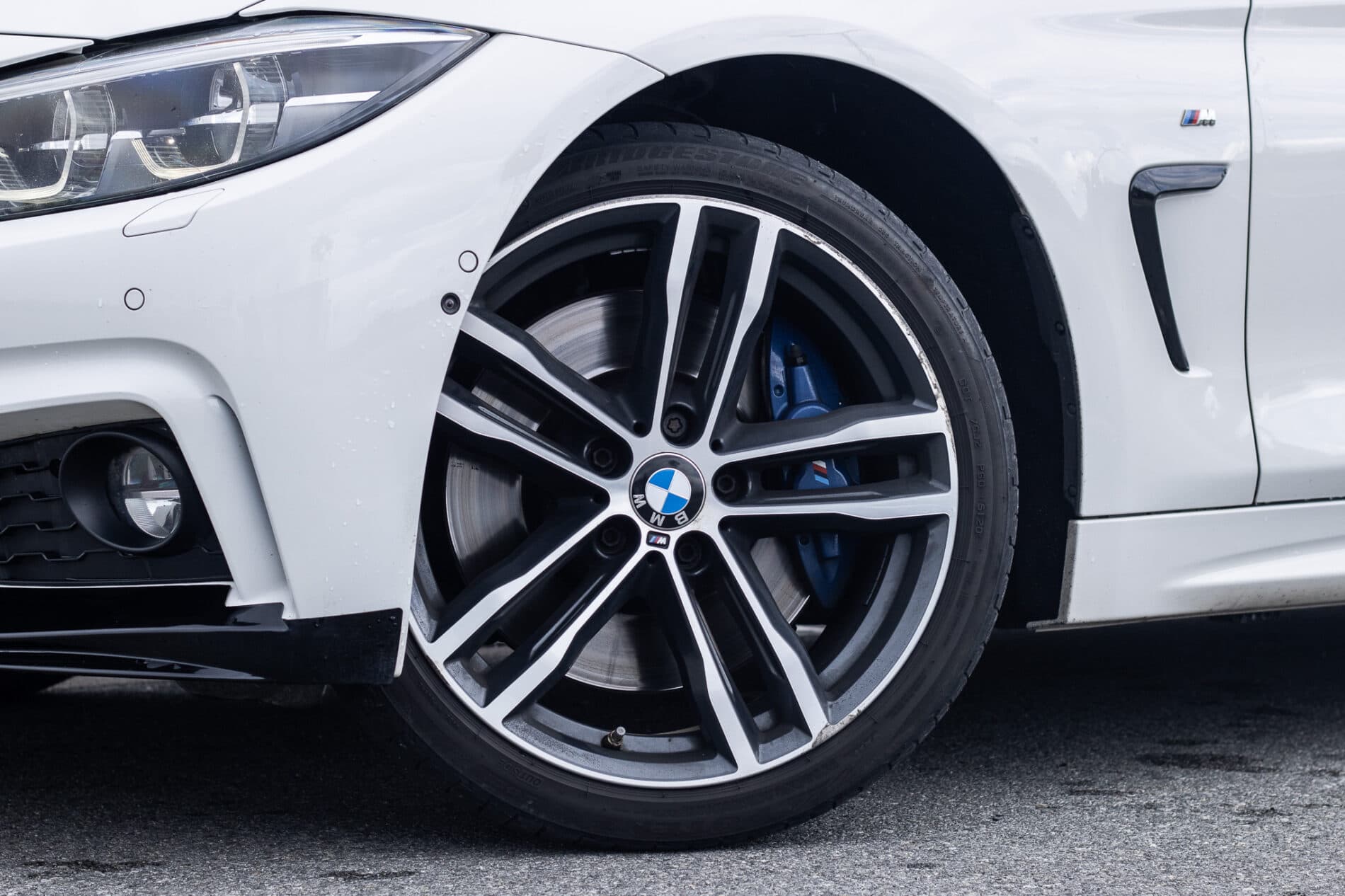 2017 BMW 435d, bílá sedan, 160 247 km