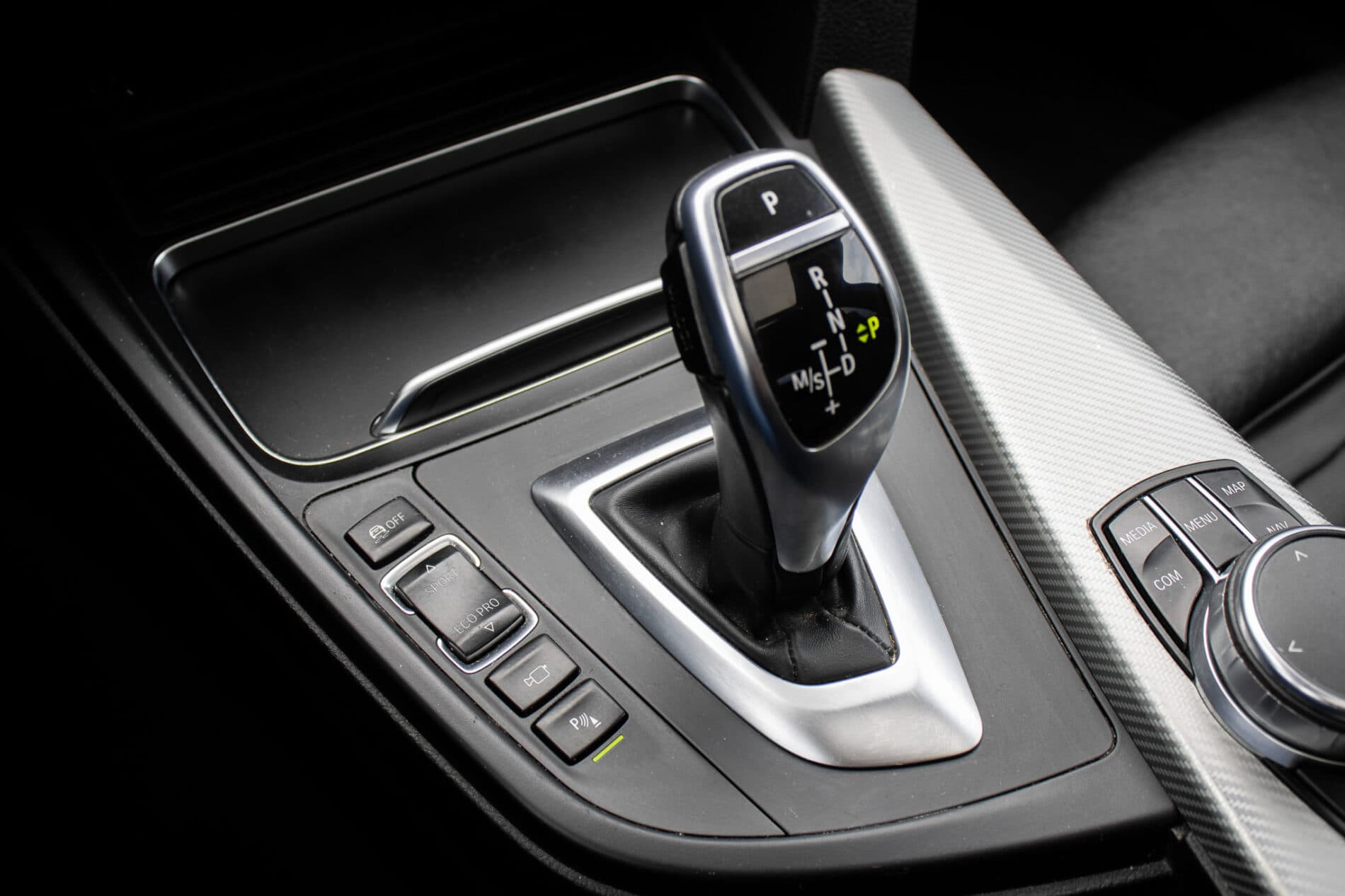 2017 BMW 435d, bílá sedan, 160 247 km