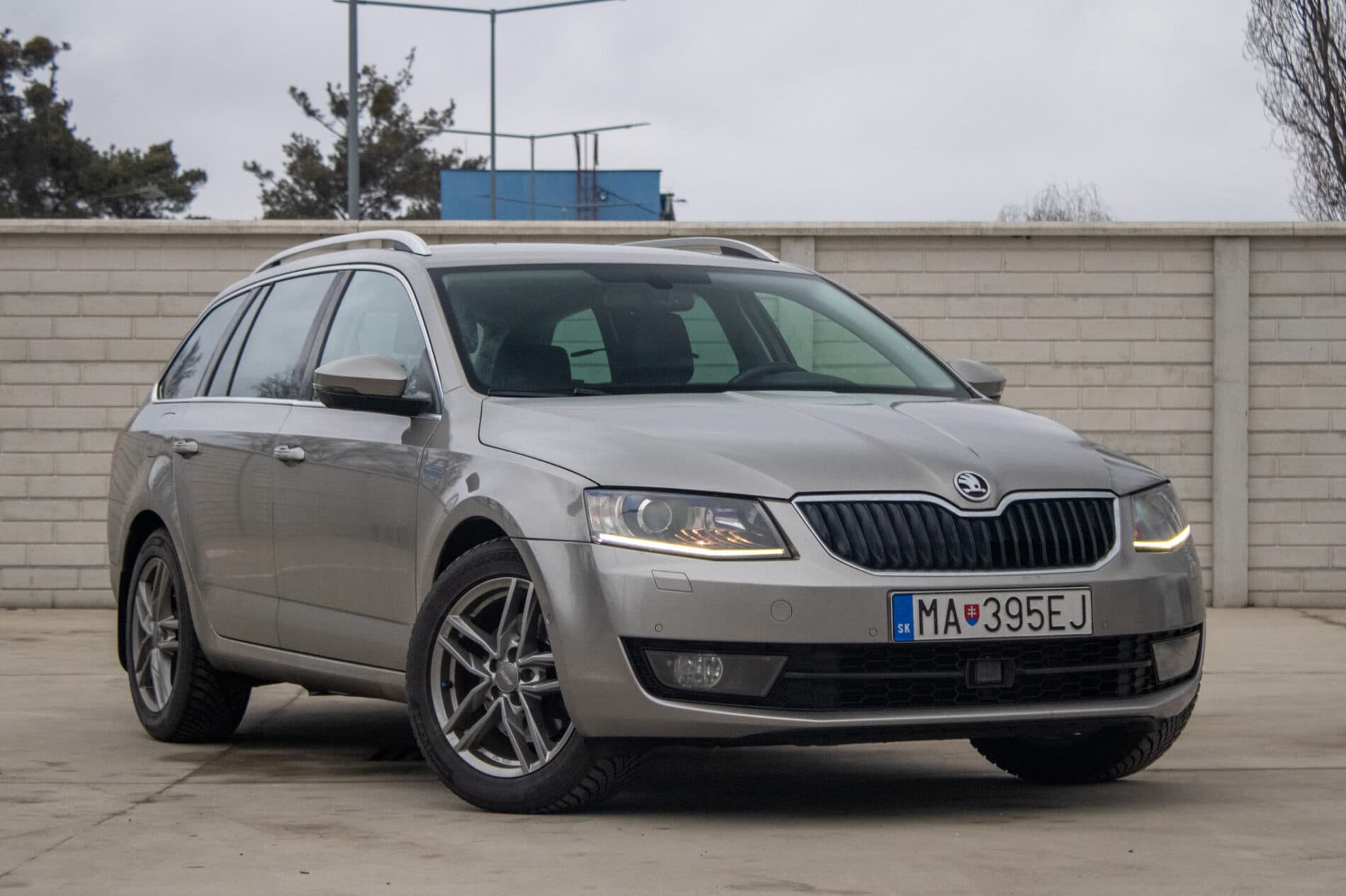 2015 Skoda Octavia RS, hnědá kombi, 205 479 km