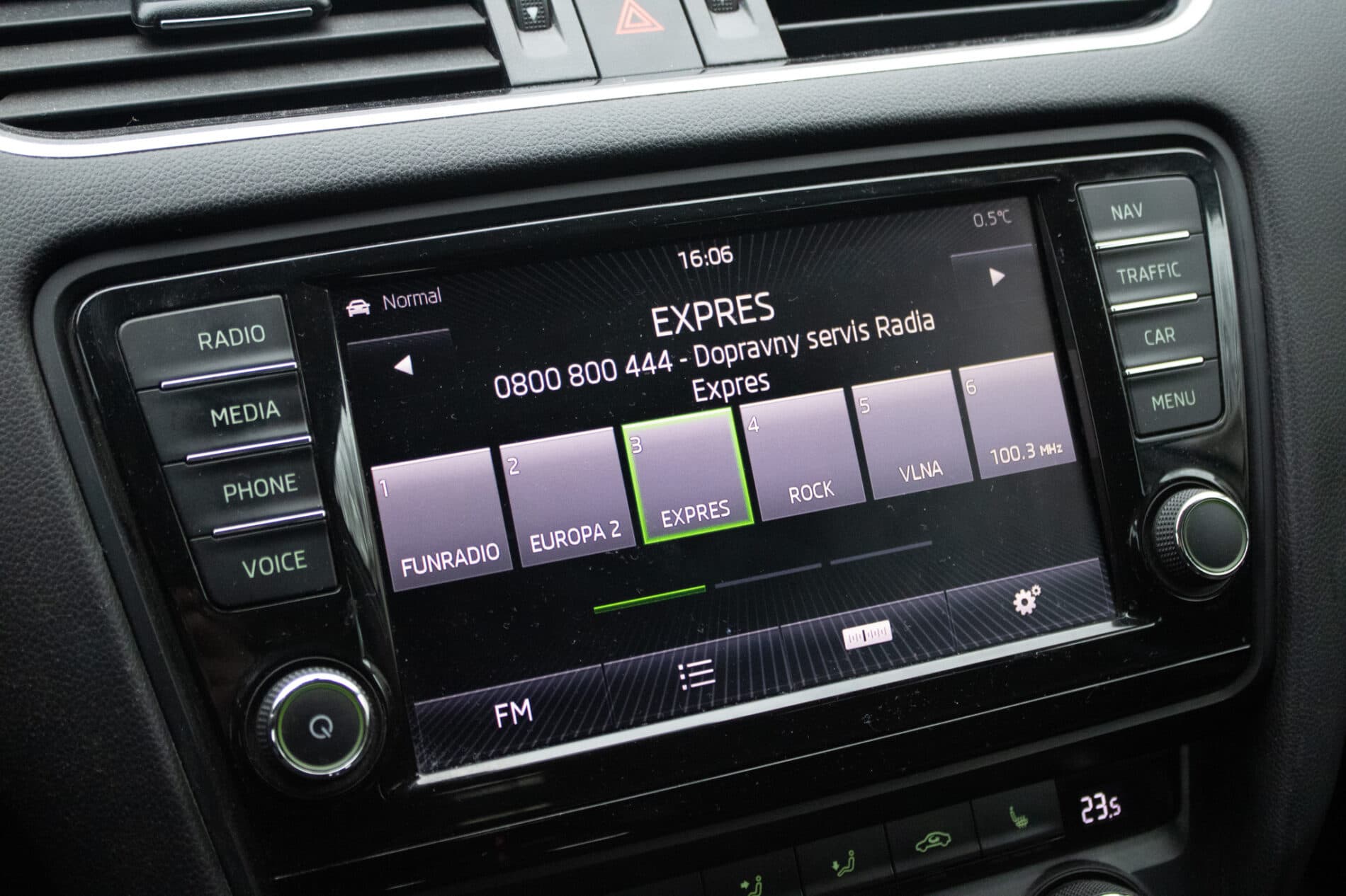 2015 Skoda Octavia RS, hnědá kombi, 205 479 km