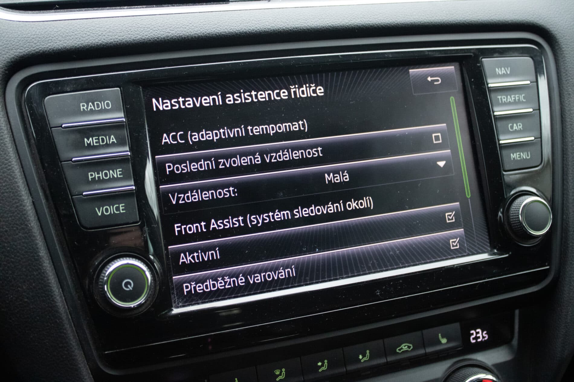 2015 Skoda Octavia RS, hnědá kombi, 205 479 km