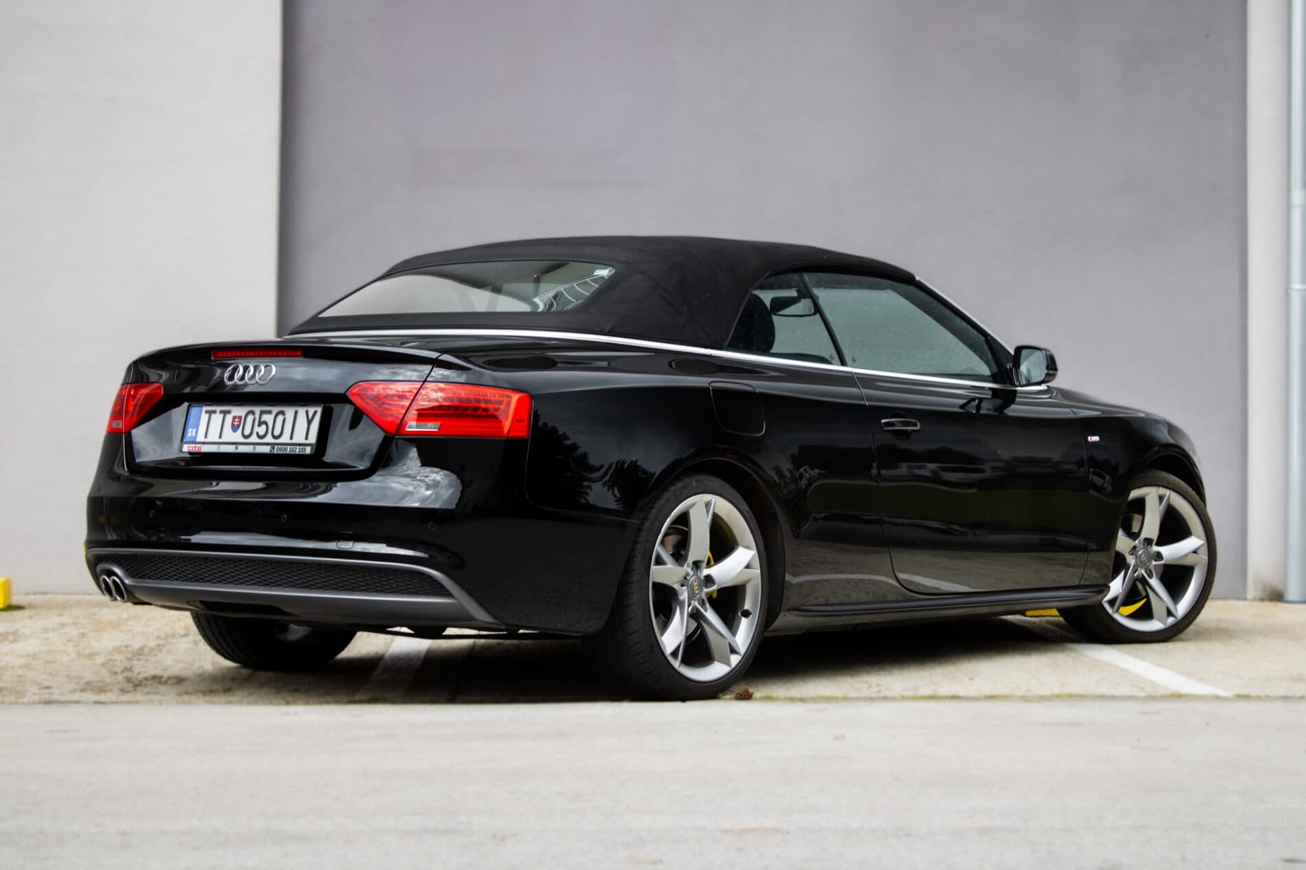 2016 AUDI A5, černá kabriolet, 102 645 km