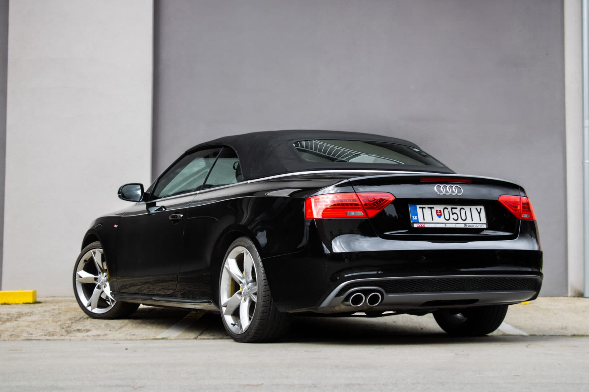 2016 AUDI A5, černá kabriolet, 102 645 km