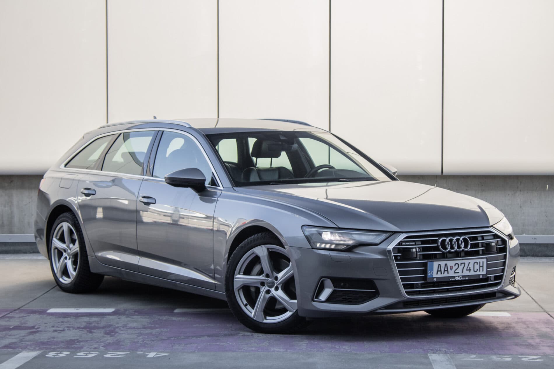 2018 AUDI A6, šedá kombi, 200 246 km