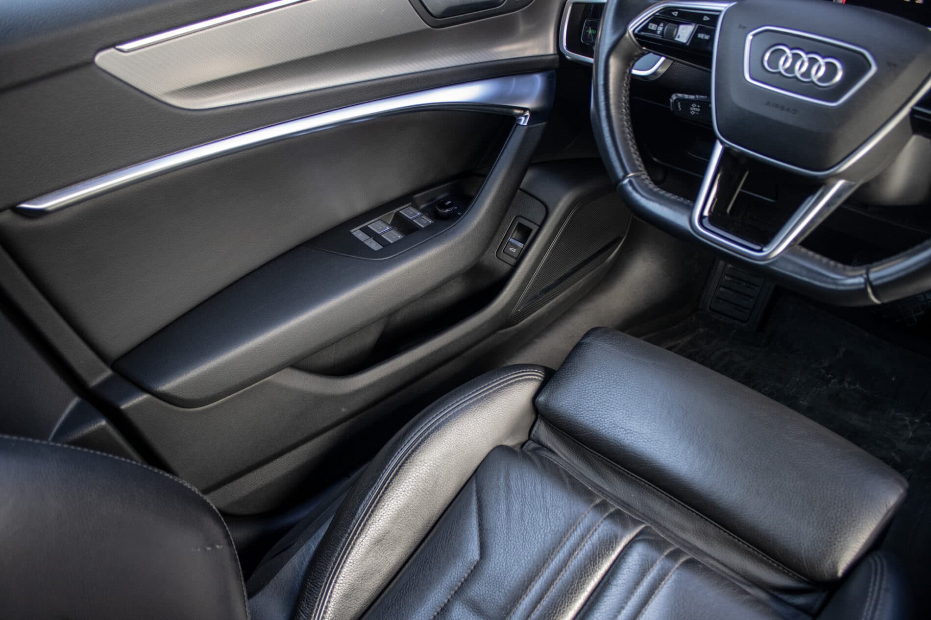 2018 AUDI A6, šedá kombi, 200 246 km