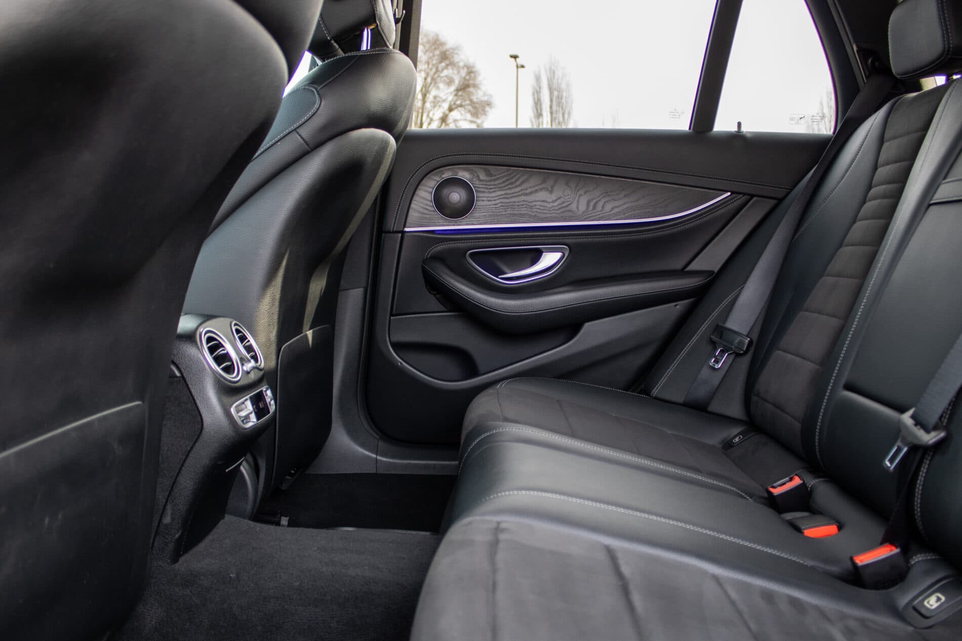 2018 Mercedes-Benz E 350d, šedá kombi, 175 769 km
