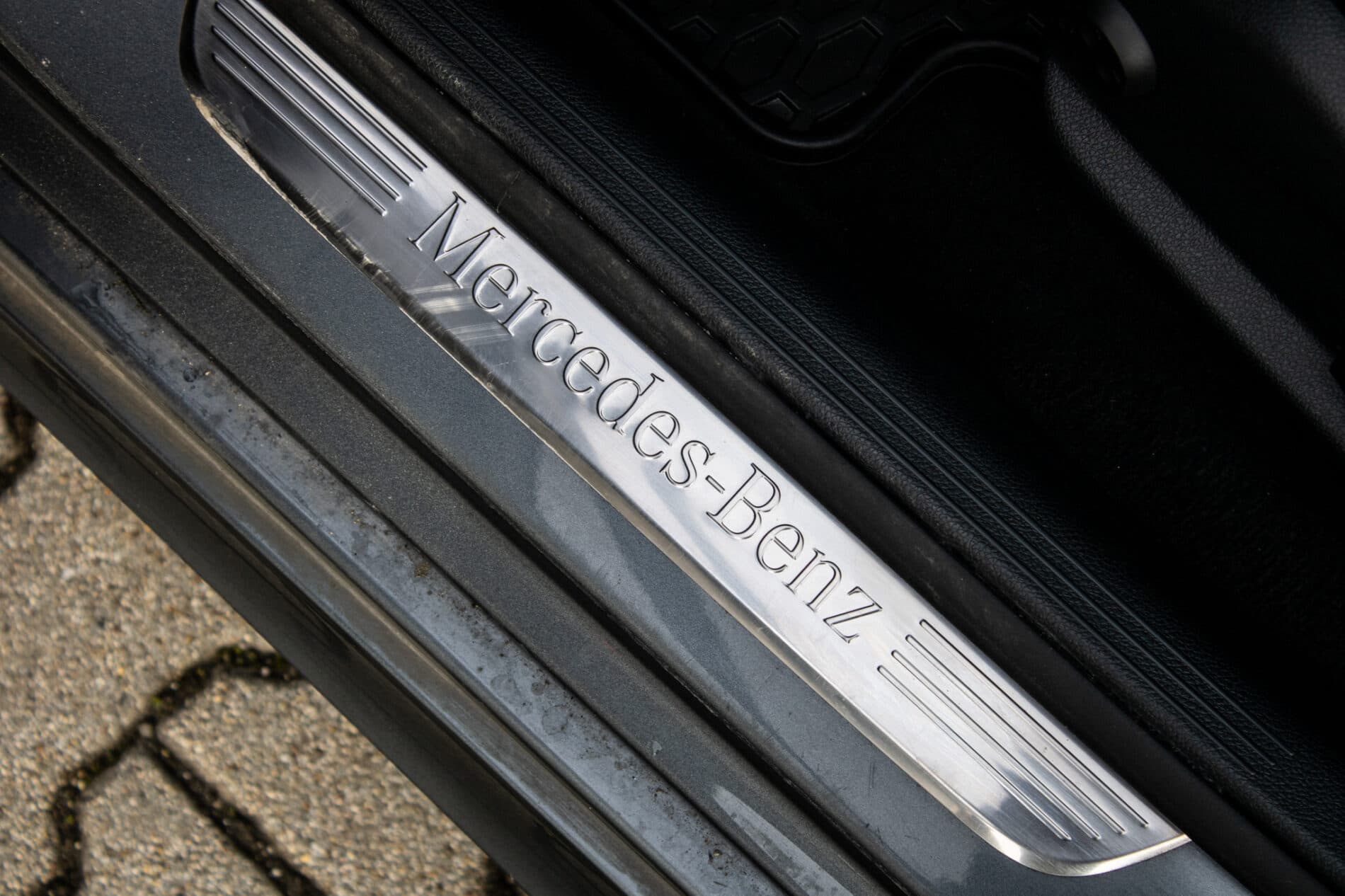 2018 Mercedes-Benz E 350d, šedá kombi, 175 769 km